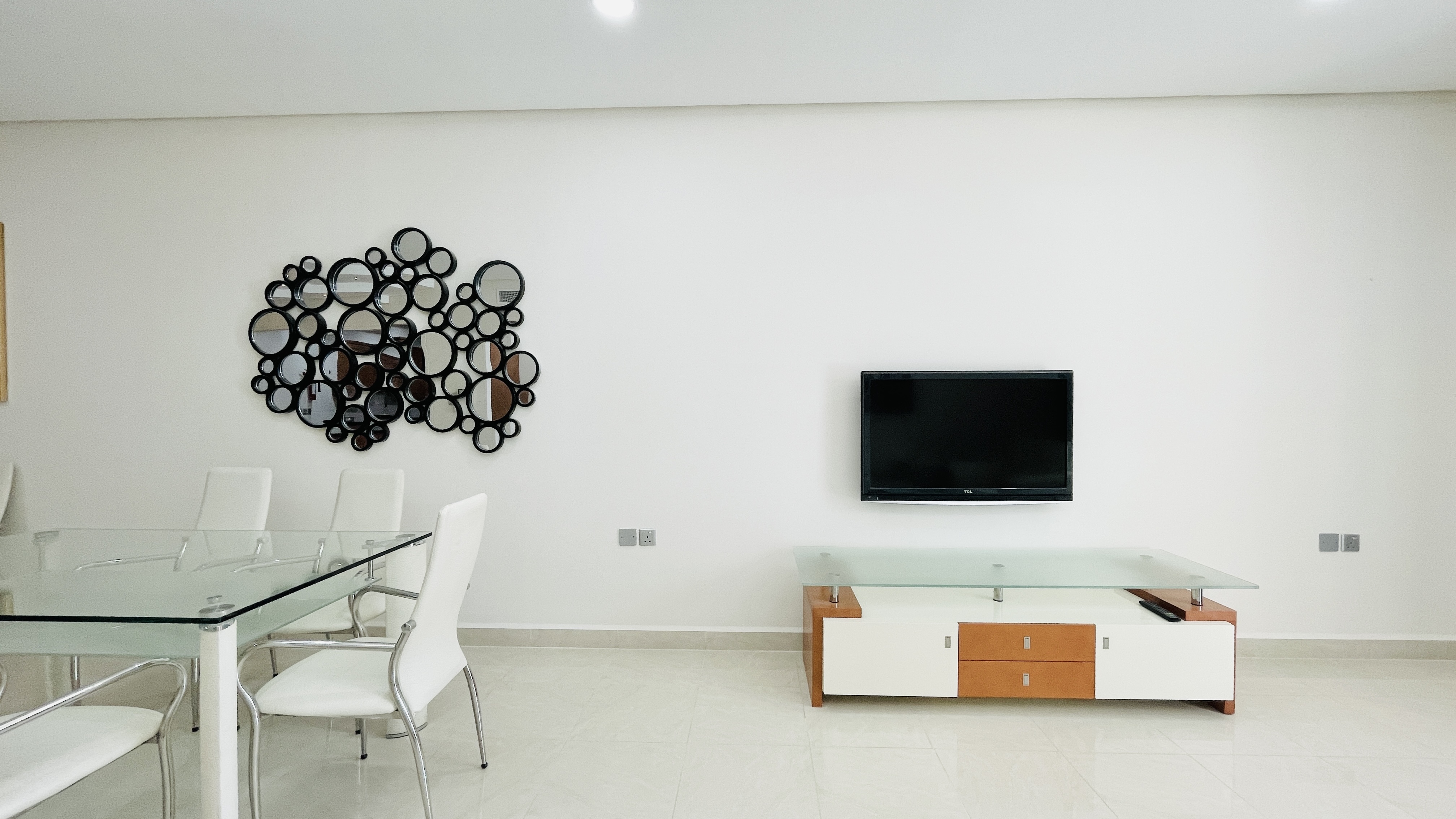 SPACIOUS ROOMS | BALCONY | CITYVIEW | GREAT FACILITIES