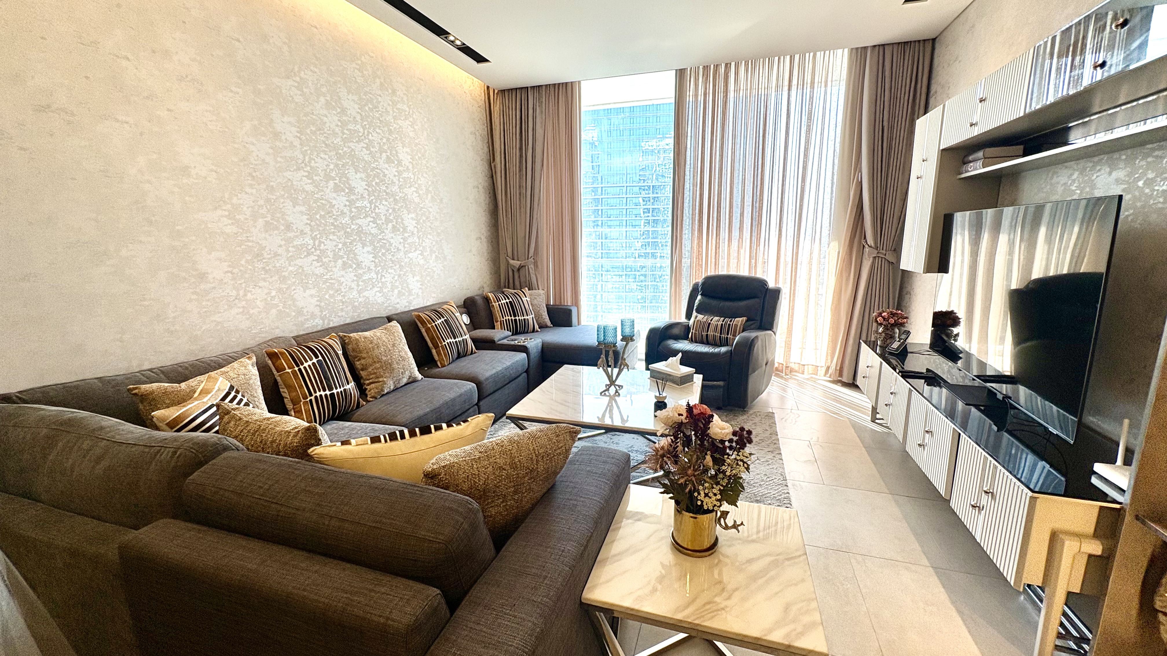 Luxury Furnished 1-Bedroom Apartment in Juffair