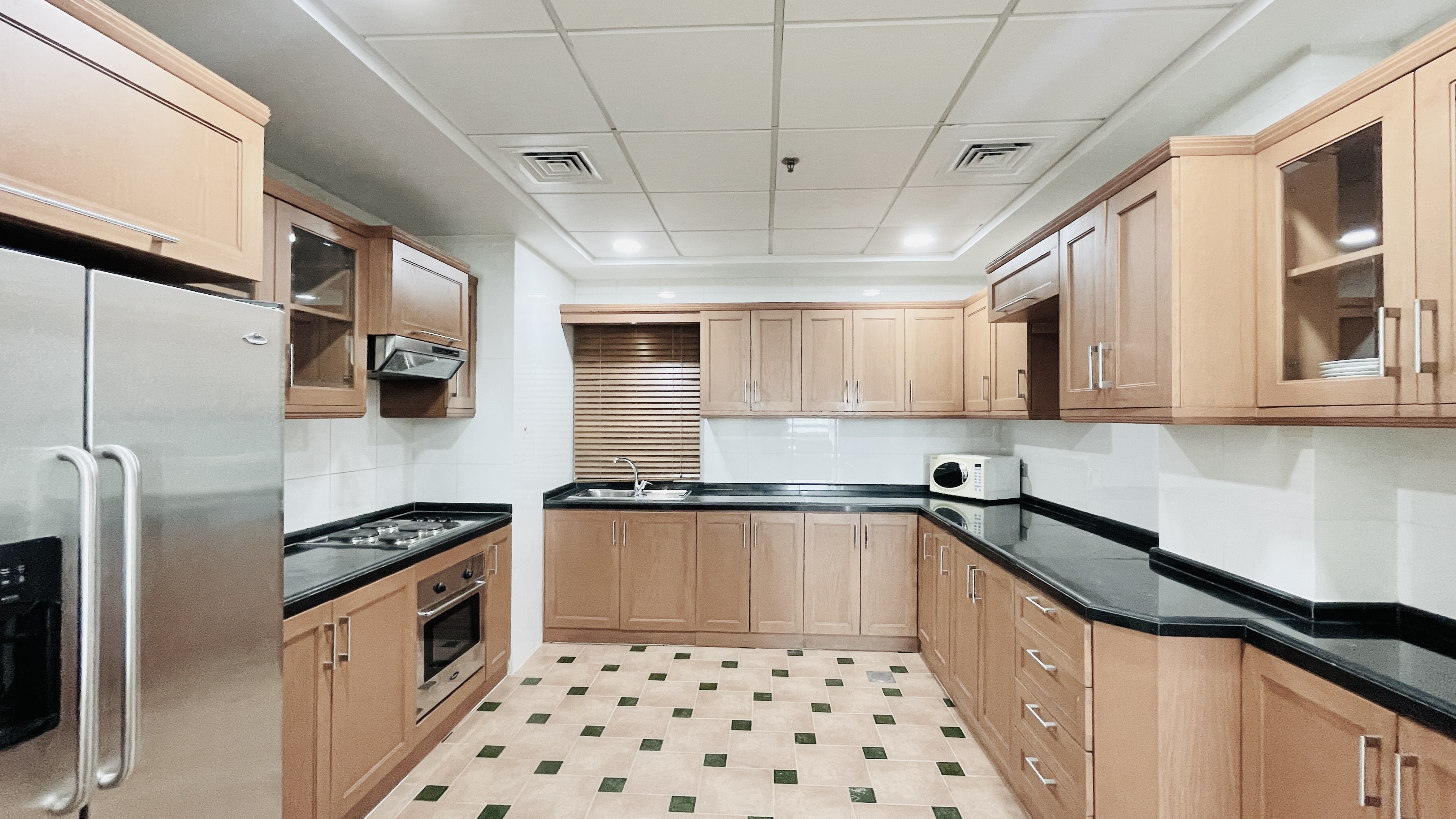 HOUSE KEEPING | BALCONY | CITYVIEW | GREAT FACILITIES