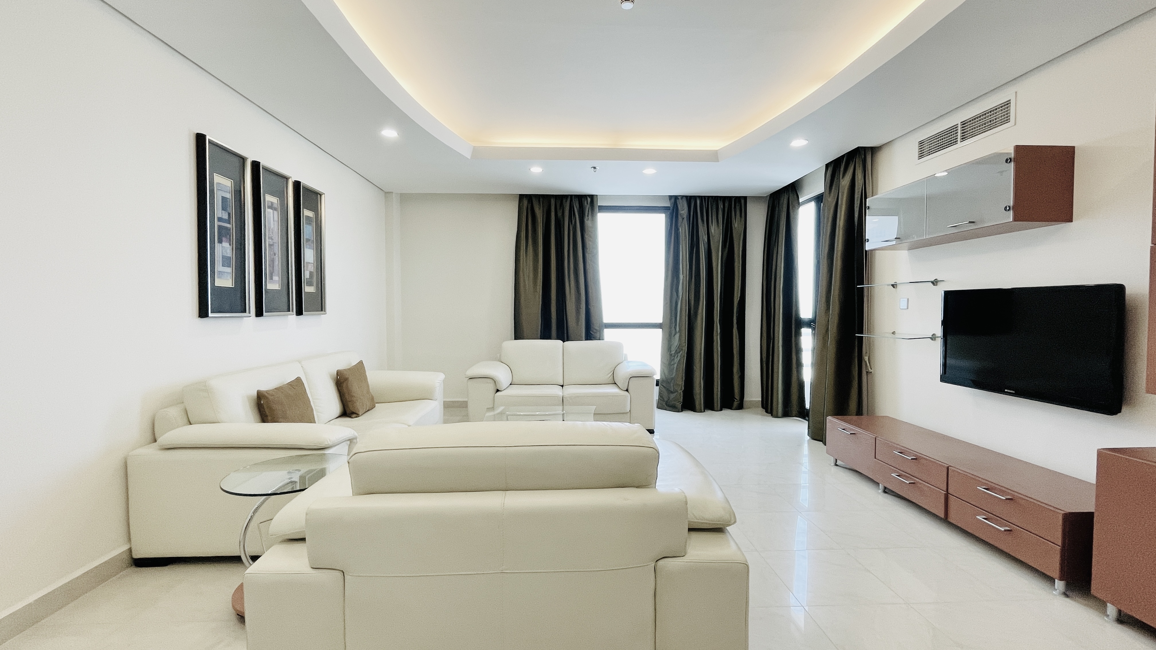 HOUSE KEEPING | SPACIOUS ROOMS | BALCONY | CITYVIEW 