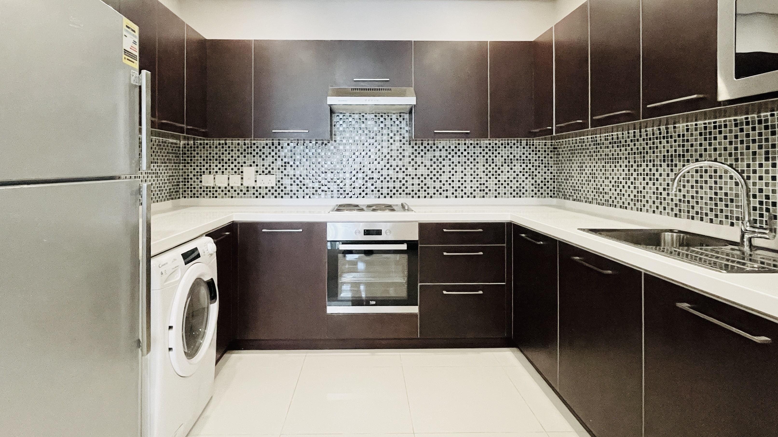 FOR SALE | SPACIOUS ROOMS | BALCONY | MODERN