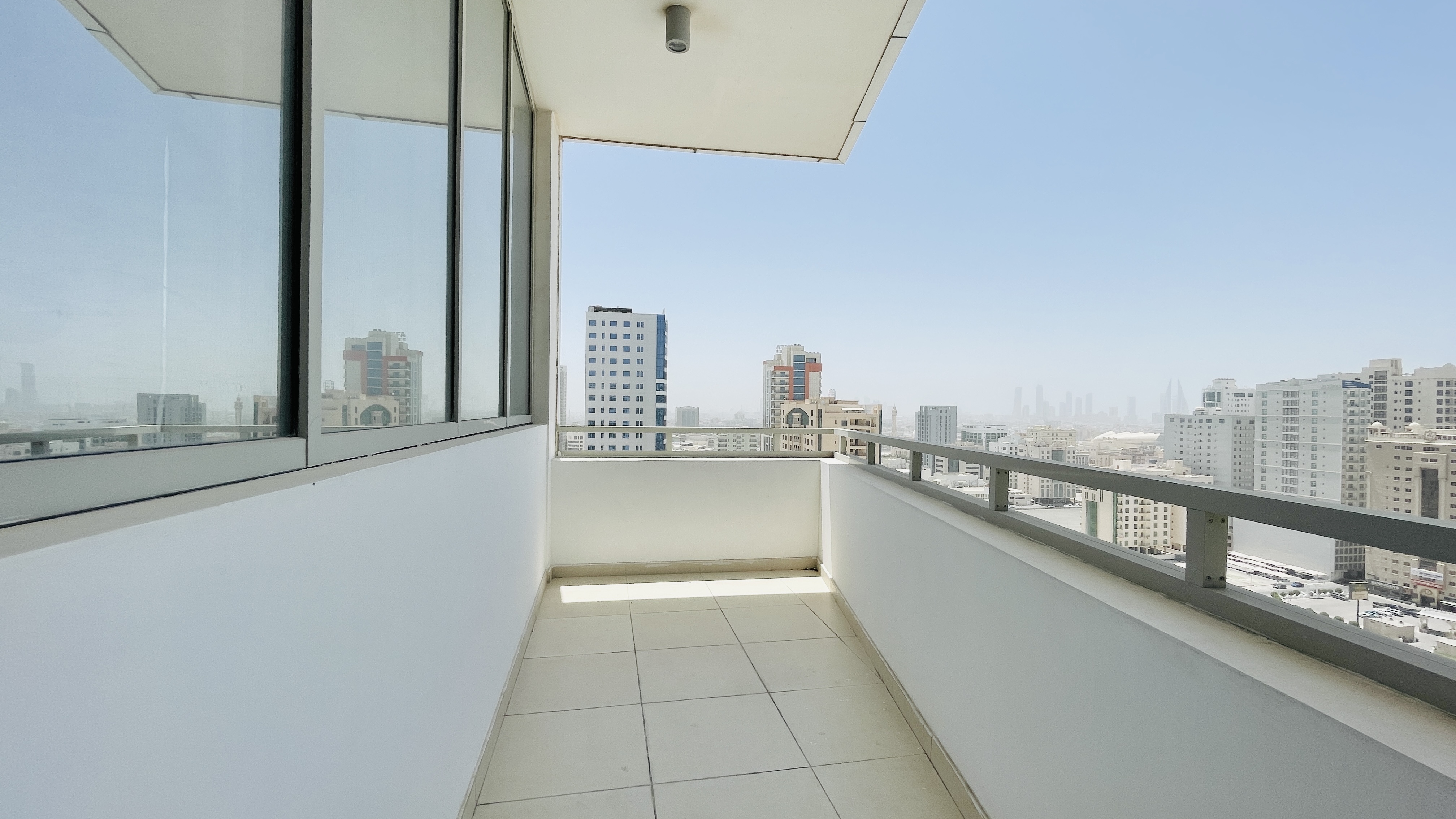 UNLIMITED EWA | HOUSEKEEPING | SPACIOUS | BALCONY 