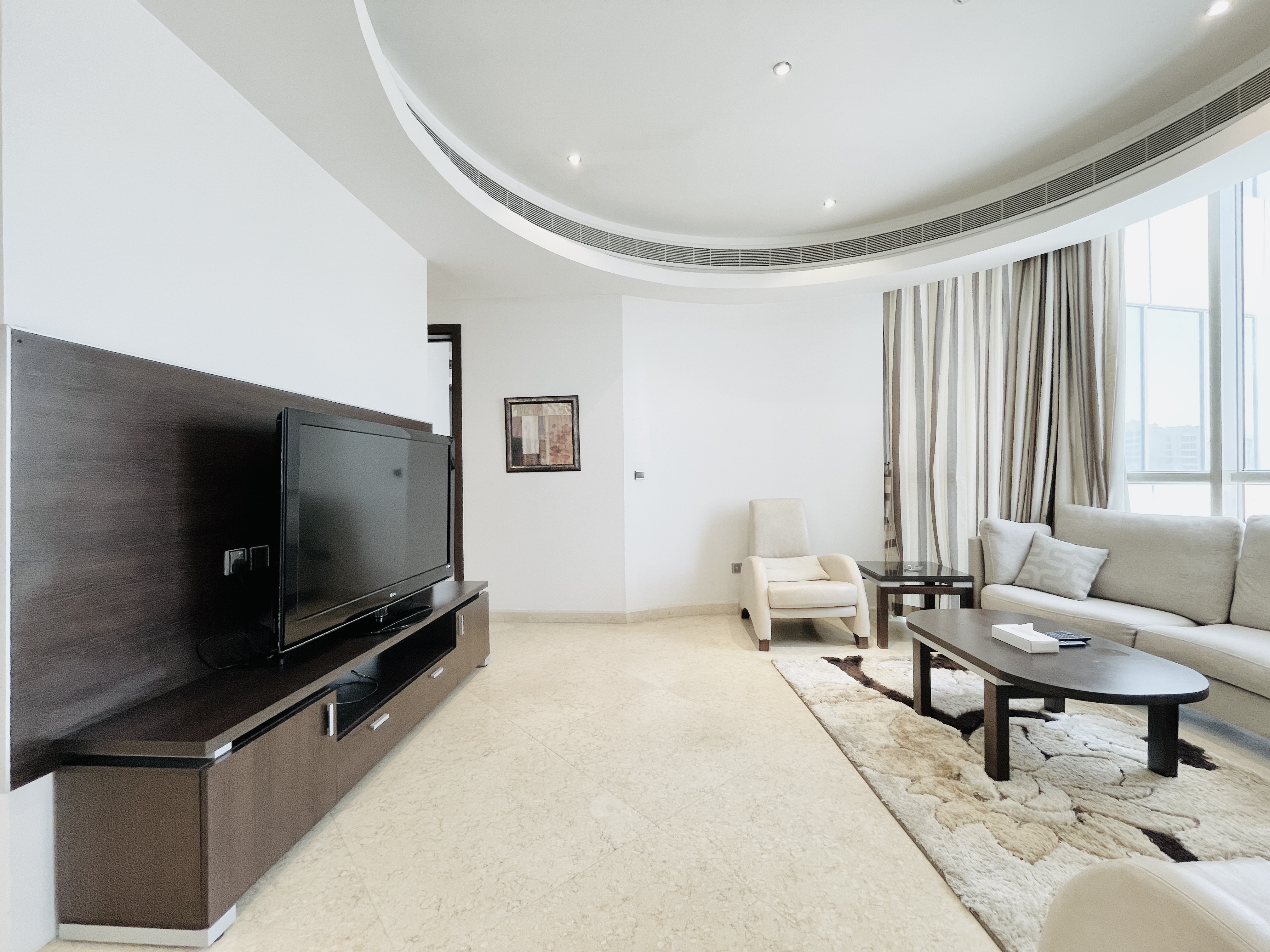 CITY VIEW | UNLIMITED EWA | HOUSEKEEPING | SPACIOUS
