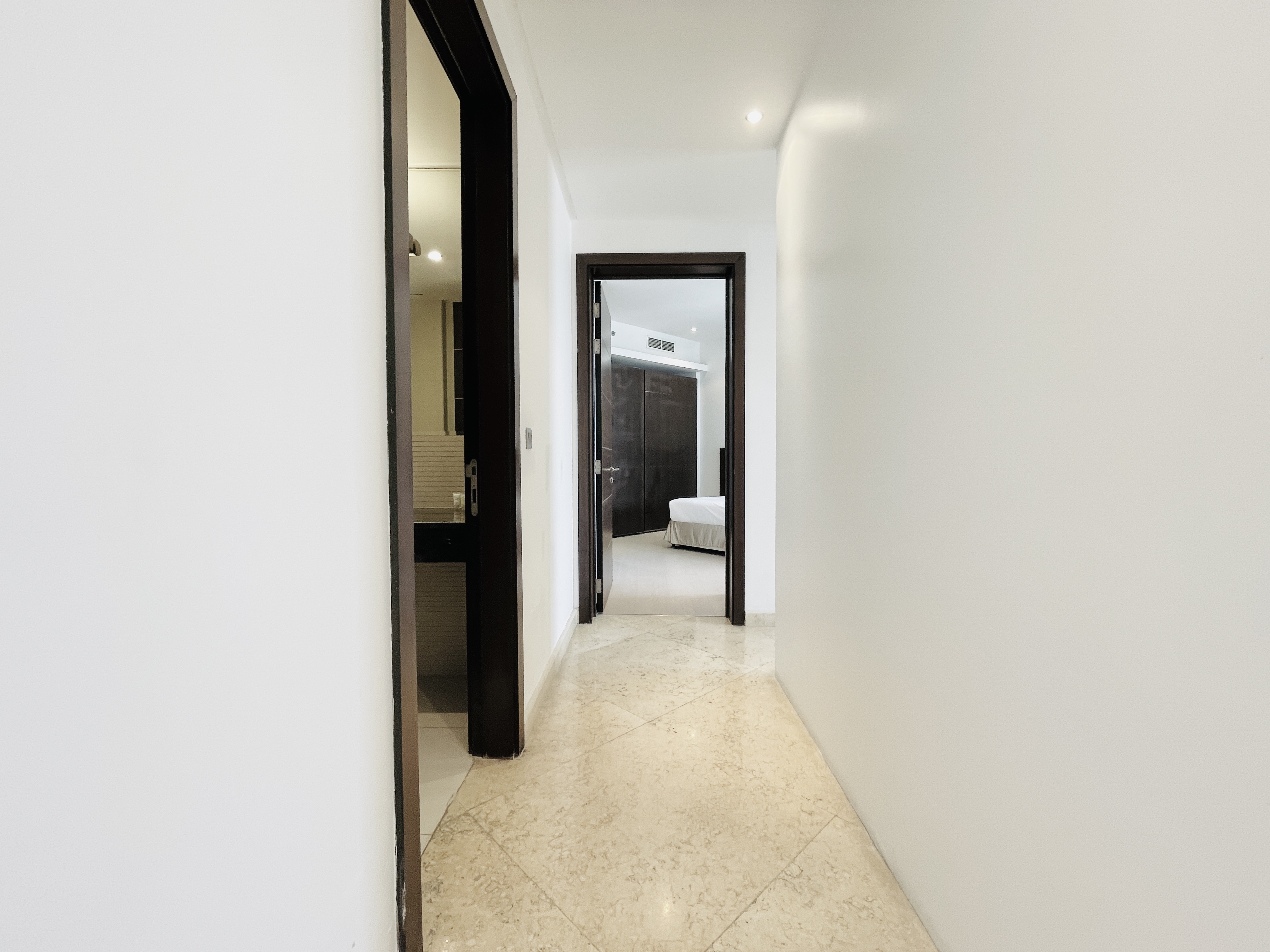 CITY VIEW | UNLIMITED EWA | HOUSEKEEPING | SPACIOUS