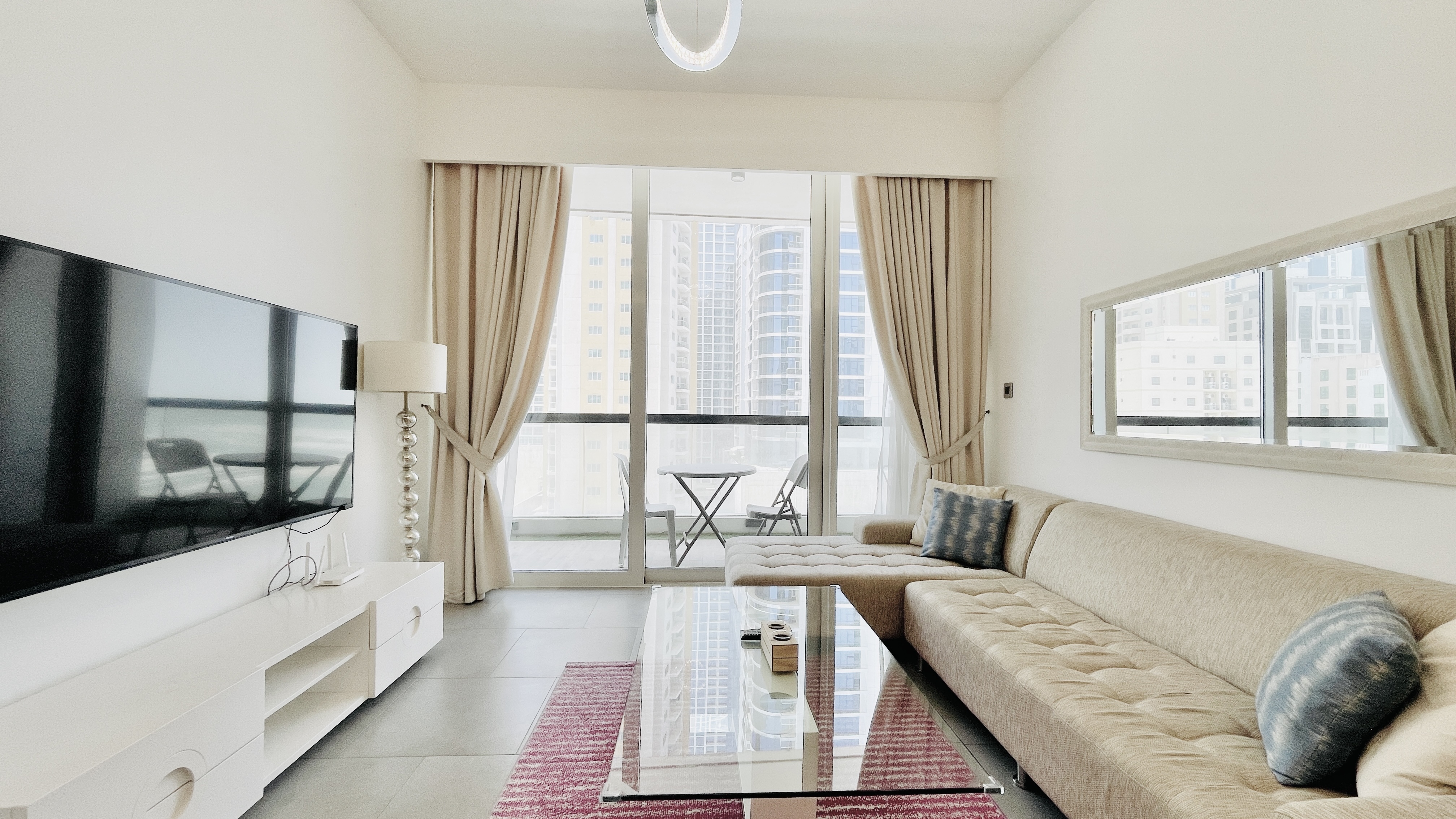 LUXURY | SPACIOUS ROOM | SEA VIEW | BALCONY