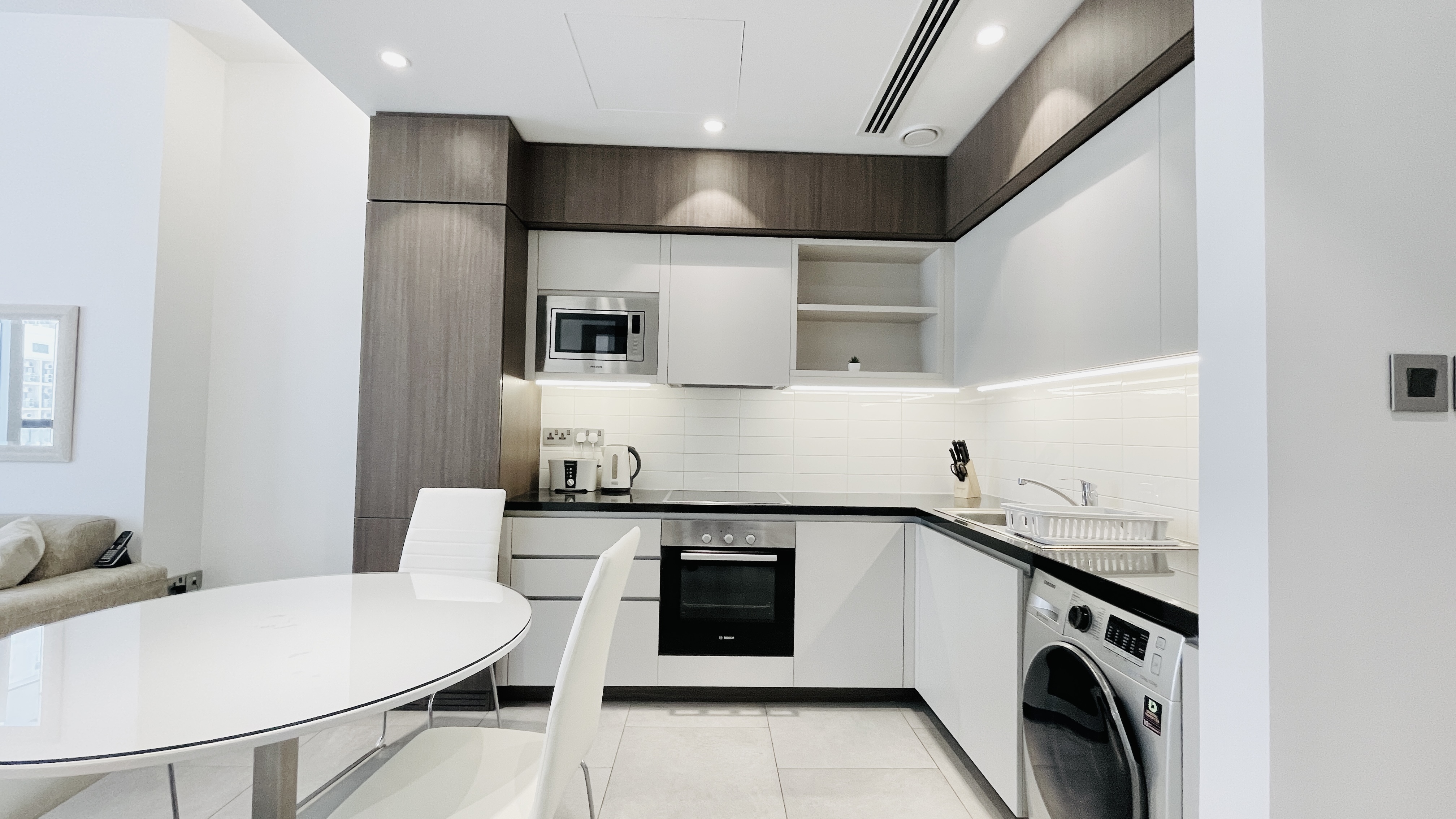 LUXURY | SPACIOUS ROOM | SEA VIEW | BALCONY