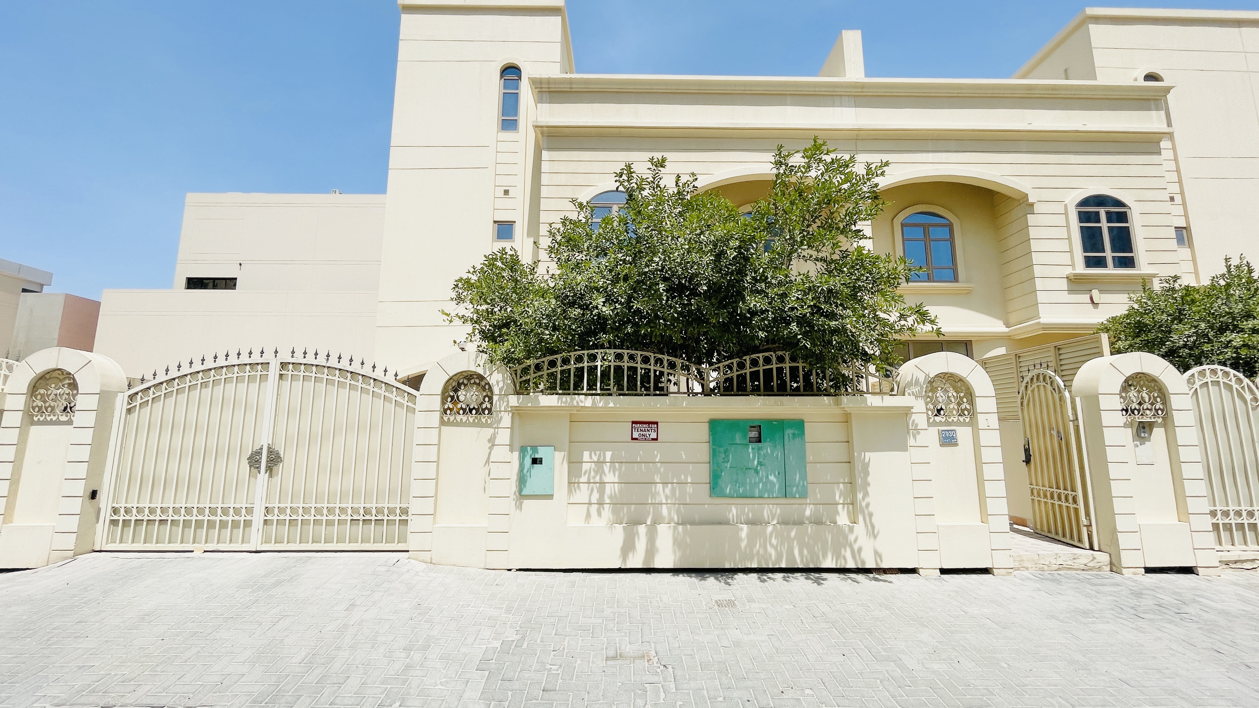 FURNISHED VILLA | TERRACE | SPACIOUS | PRIVATE GARAGE