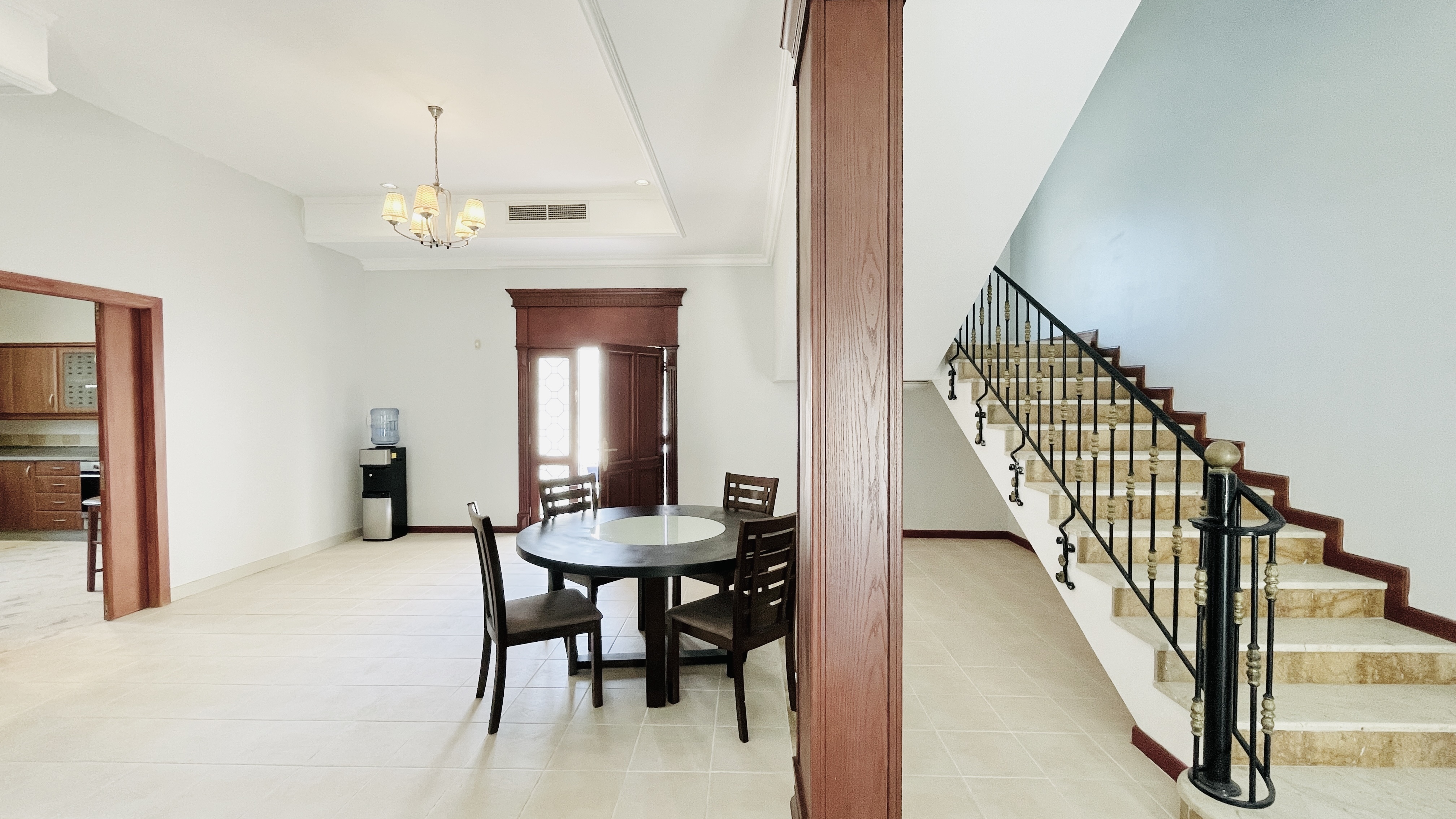 FURNISHED VILLA | TERRACE | SPACIOUS | PRIVATE GARAGE