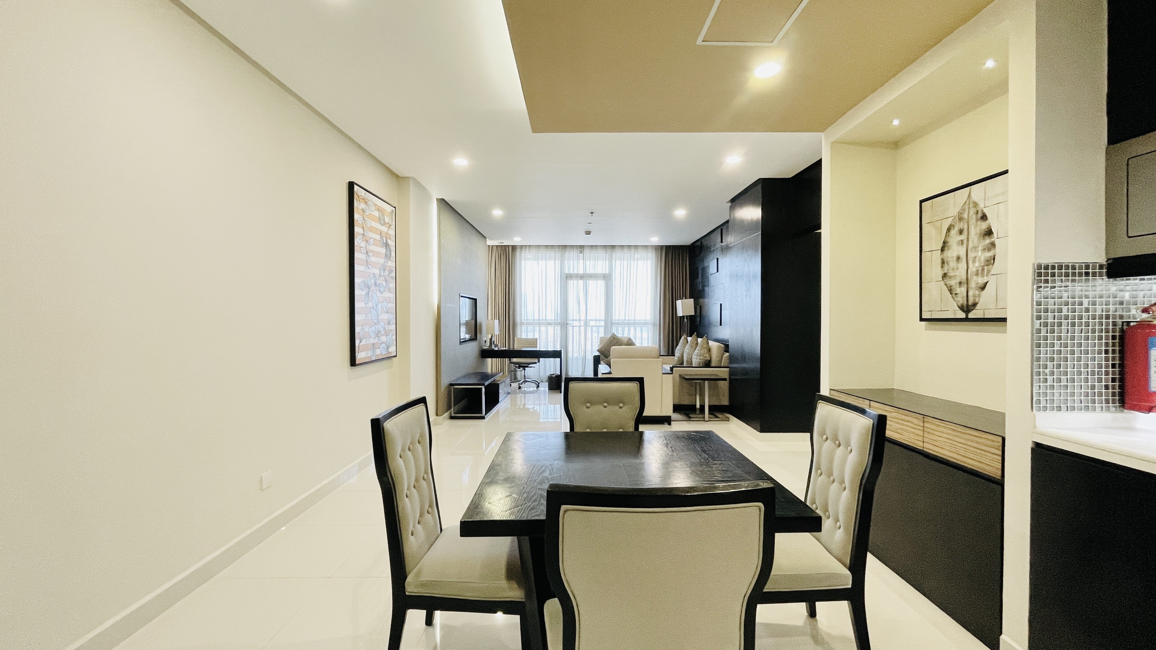 ROOFTOP LOUNGE | LUXURY | SPACIOUS ROOMS | BALCONY