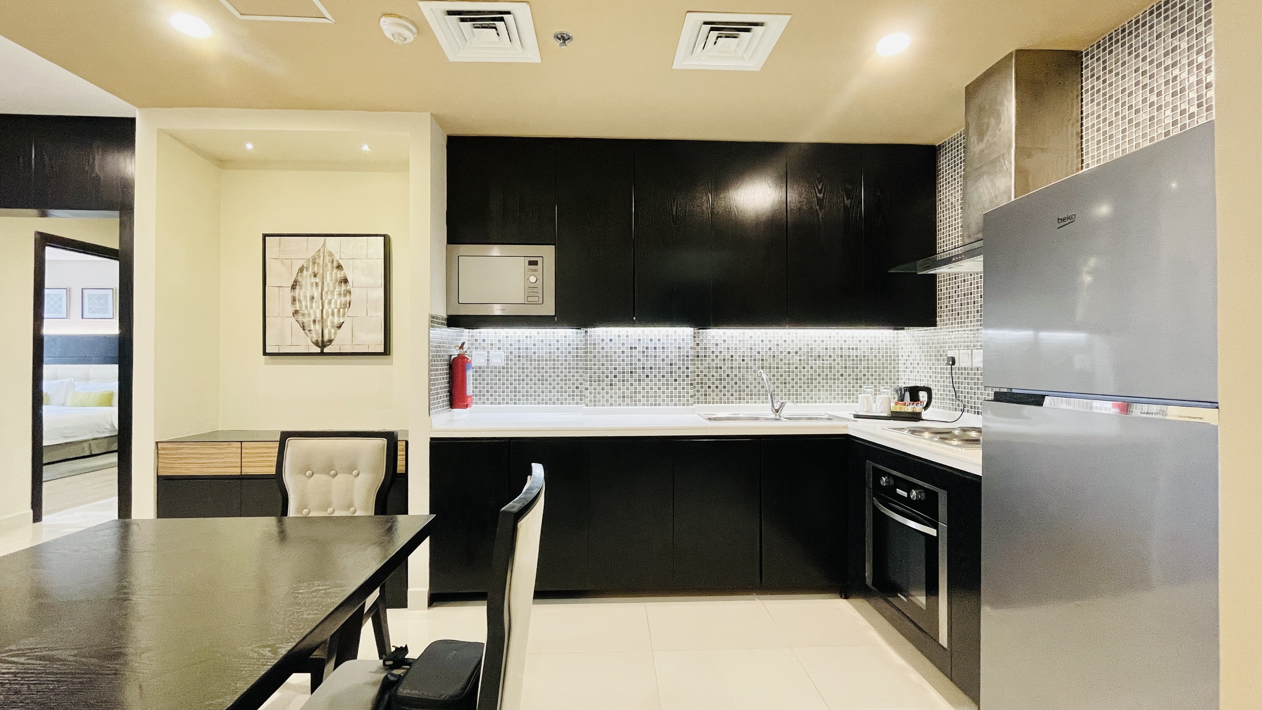ROOFTOP LOUNGE | LUXURY | SPACIOUS ROOMS | BALCONY