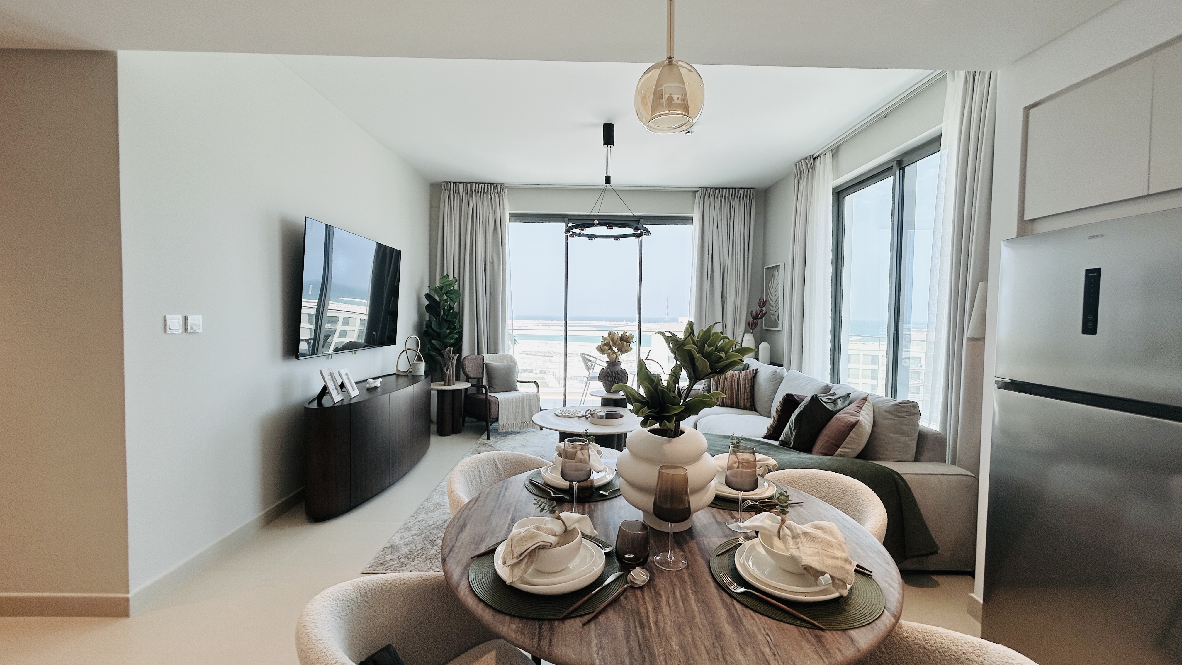 STUNNING VIEWS | INSTALLMENT PLAN | SPACIOUS ROOMS