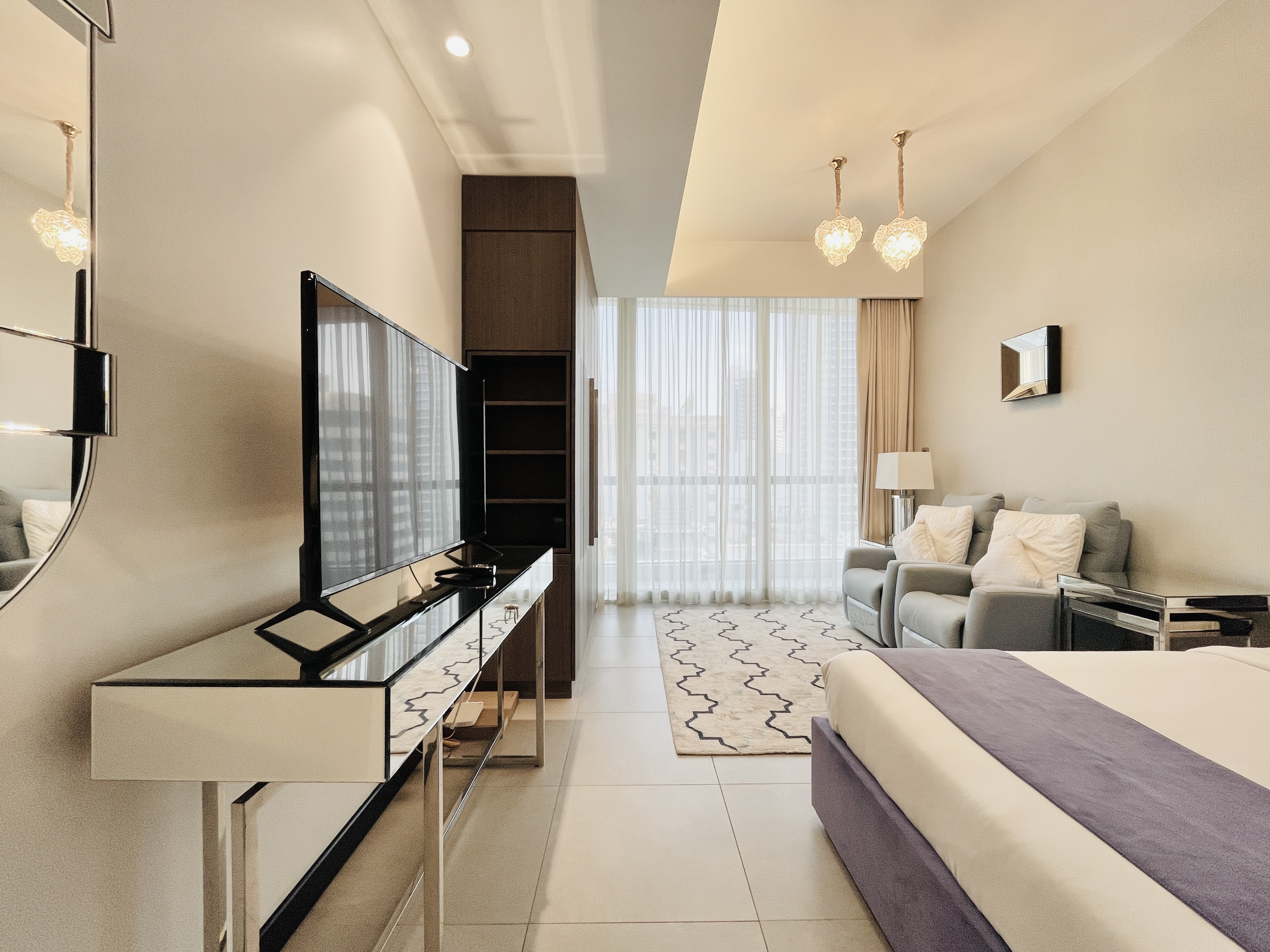 LUXURY | GREAT FACILITIES | CITY VIEW | BALCONY