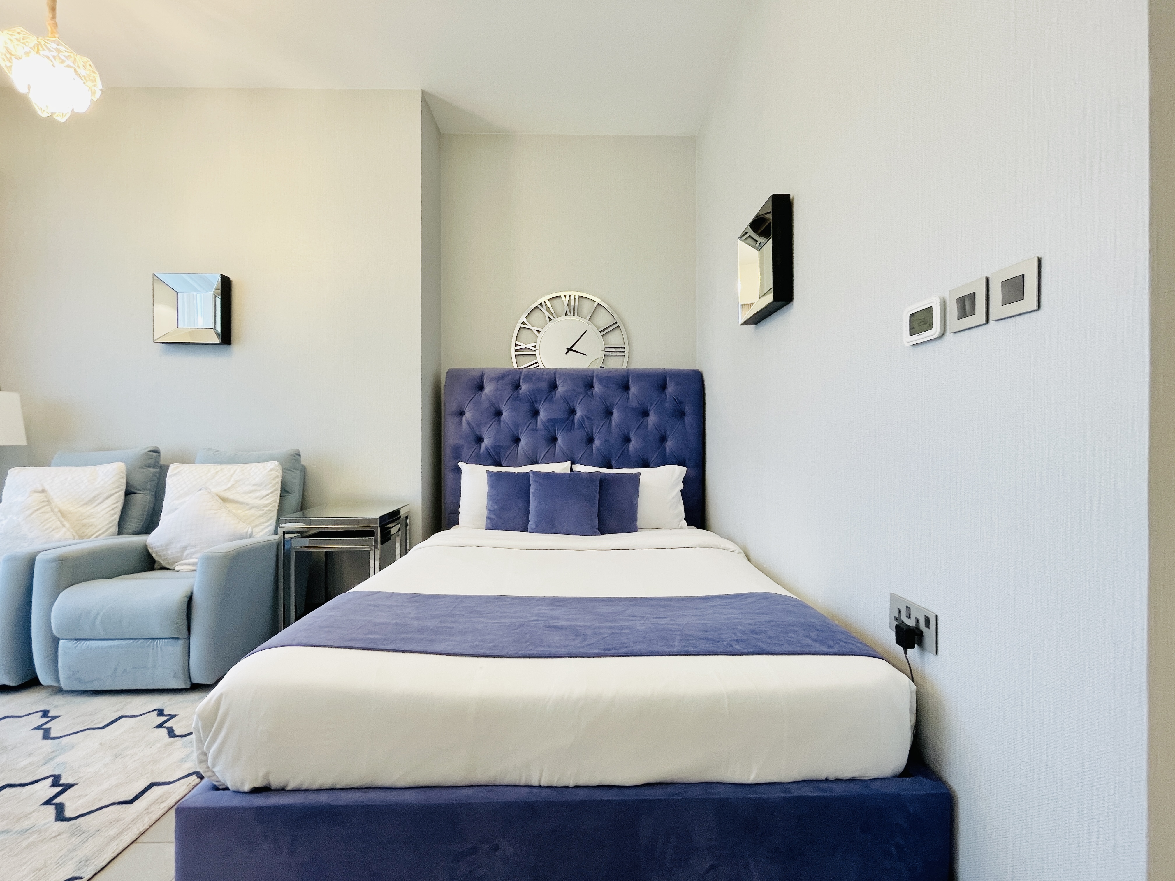 LUXURY | GREAT FACILITIES | CITY VIEW | BALCONY