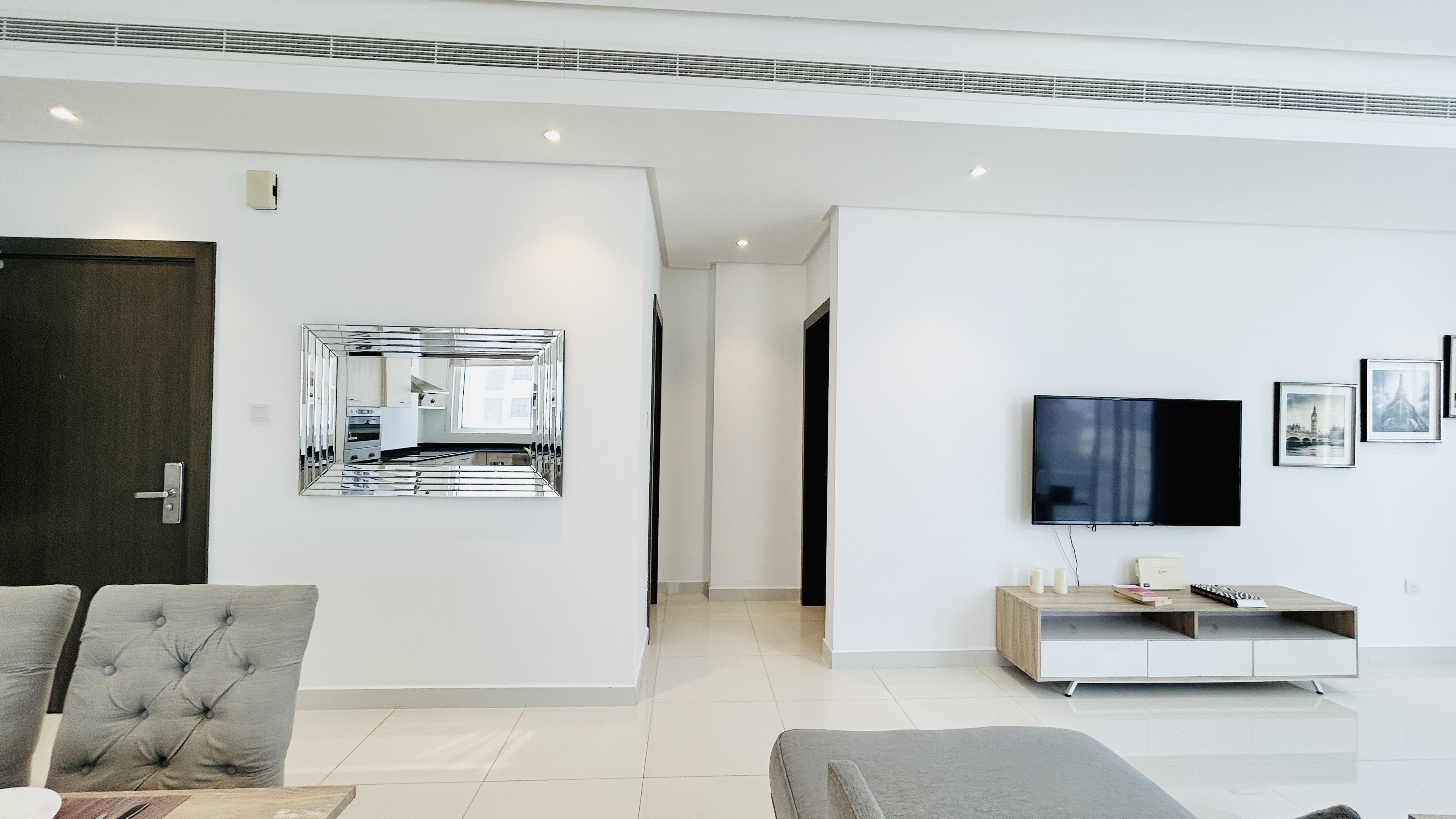 CITY VIEW | MODERN | SPACIOUS ROOMS | GREAT FACILITIES