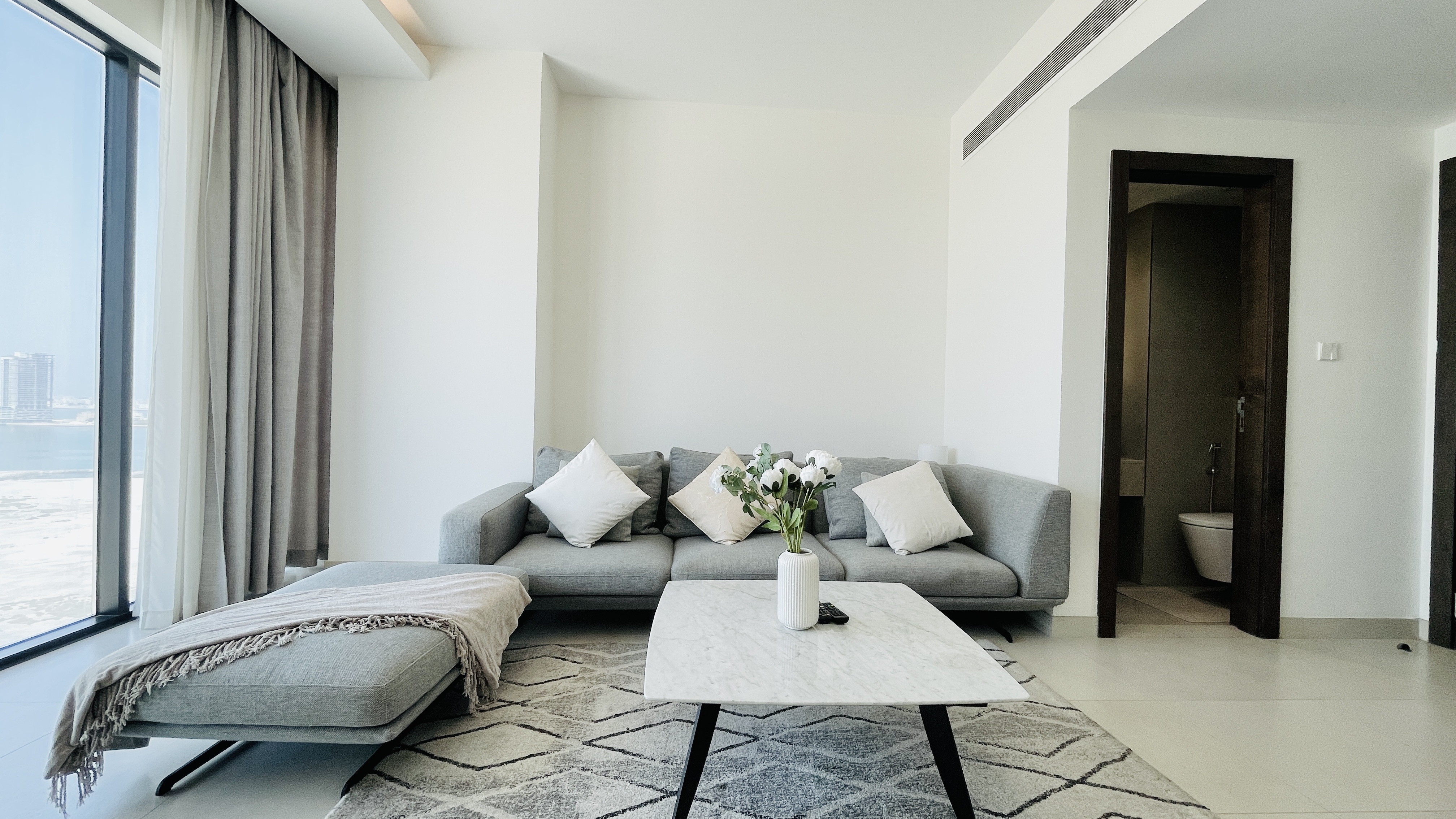 SEAVIEW | SPACIOUS ROOMS | GREAT FACILITIES