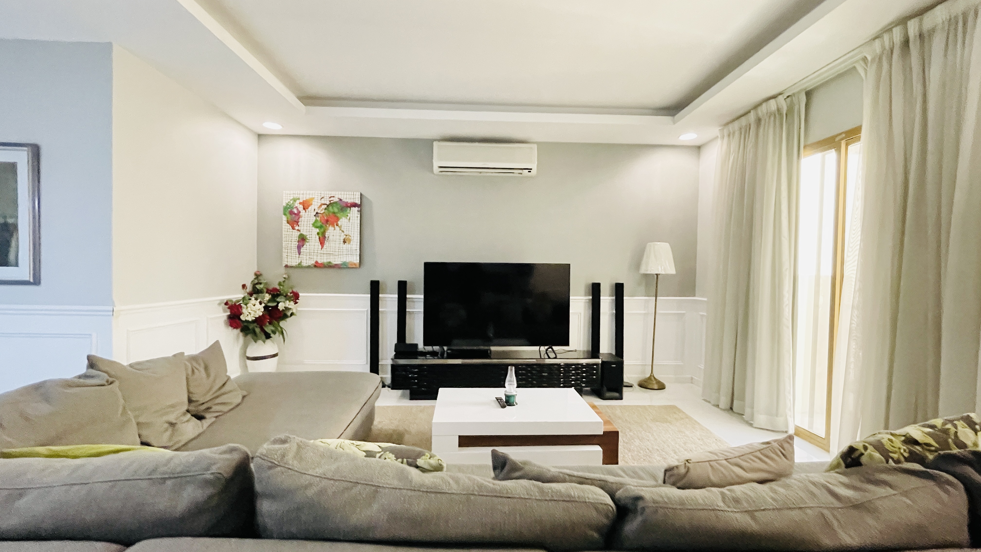 HOUSEKEEPING | SPACIOUS ROOM | THREE-STOREY BUILDING