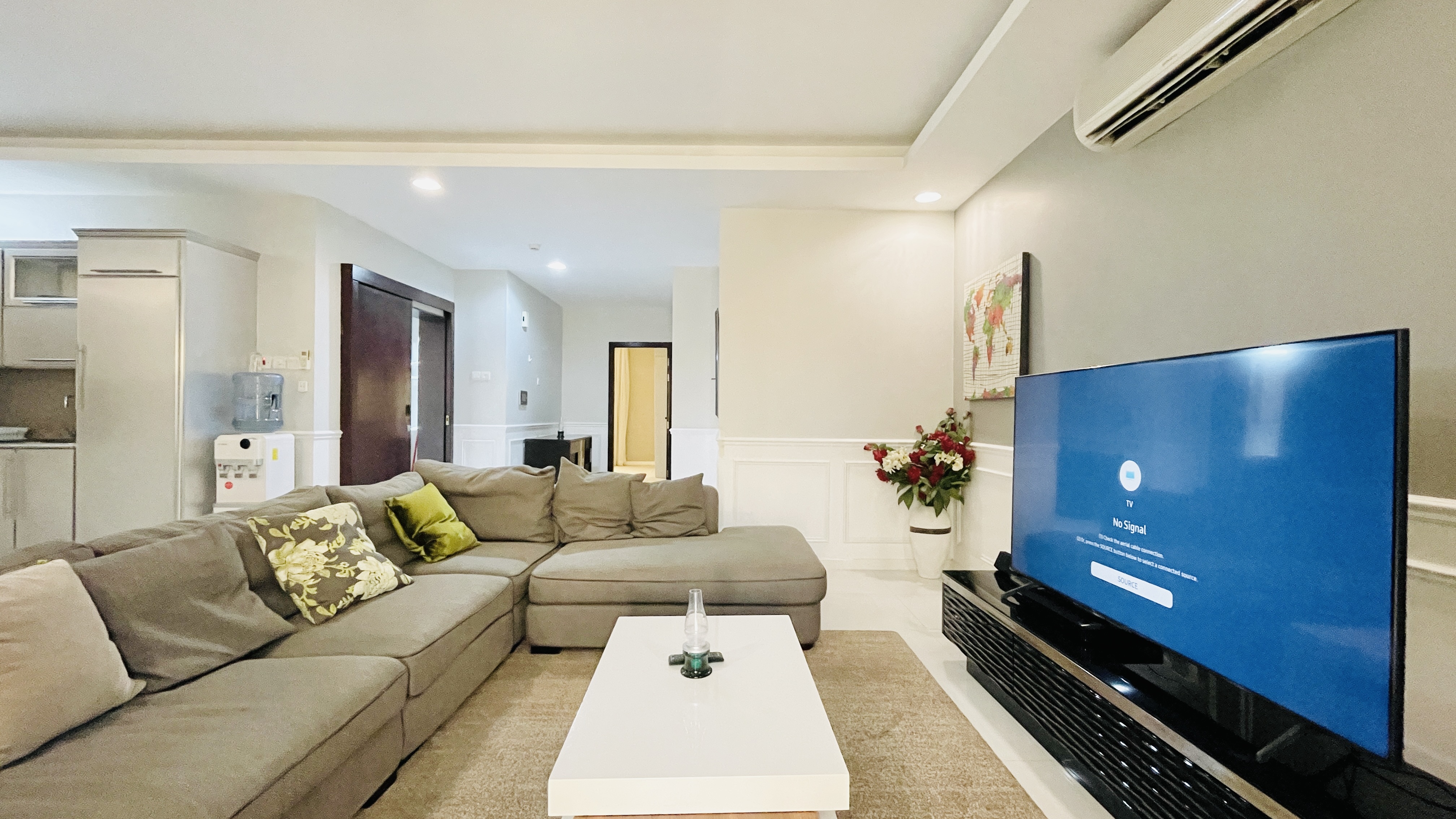 HOUSEKEEPING | SPACIOUS ROOM | THREE-STOREY BUILDING