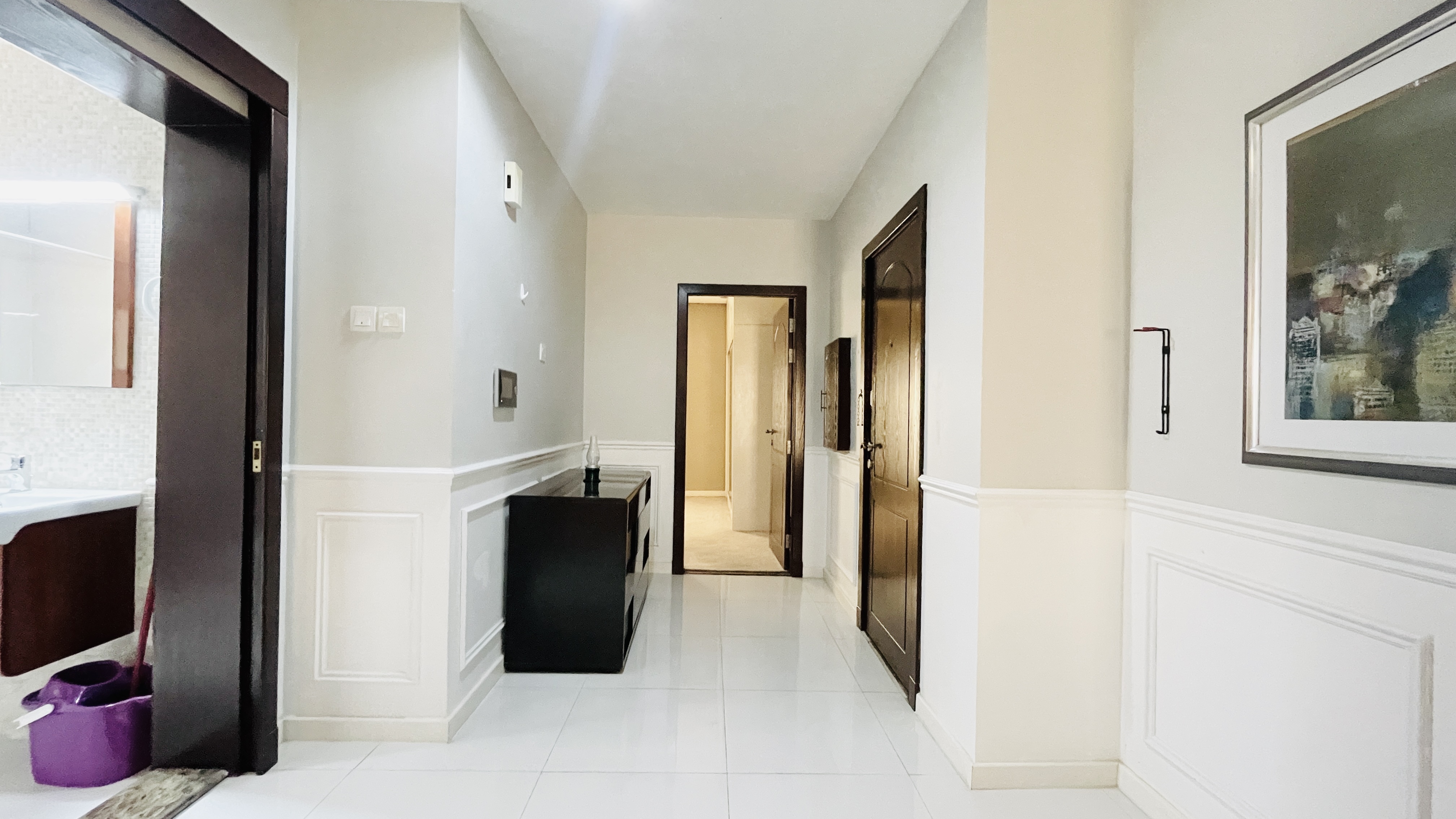 HOUSEKEEPING | SPACIOUS ROOM | THREE-STOREY BUILDING