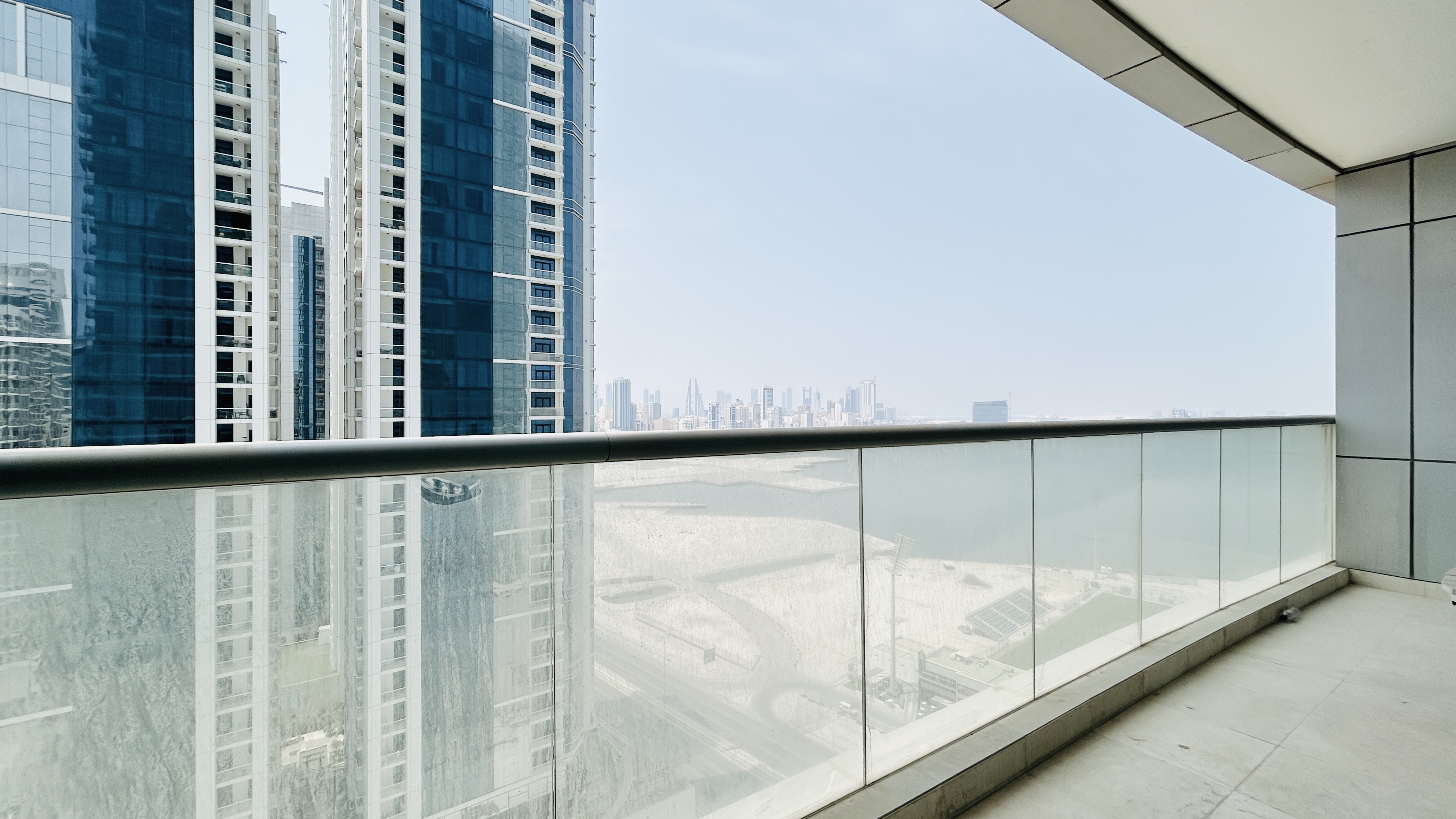 MODERN | SPACIOUS ROOMS | BALCONY | SEA VIEW