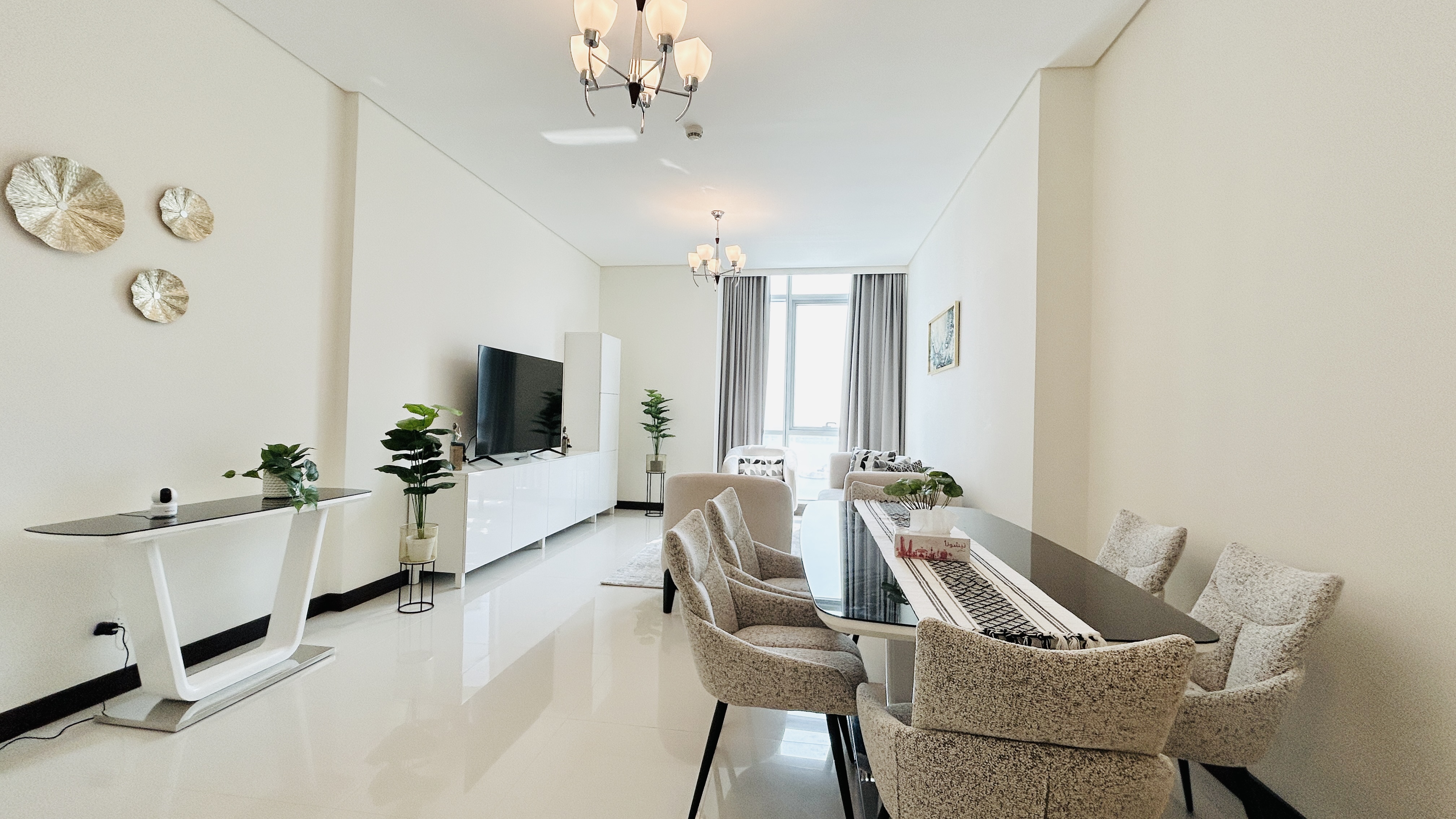 LUXURY | SPACIOUS ROOMS | BALCONY | SEA VIEW | MAID ROOM