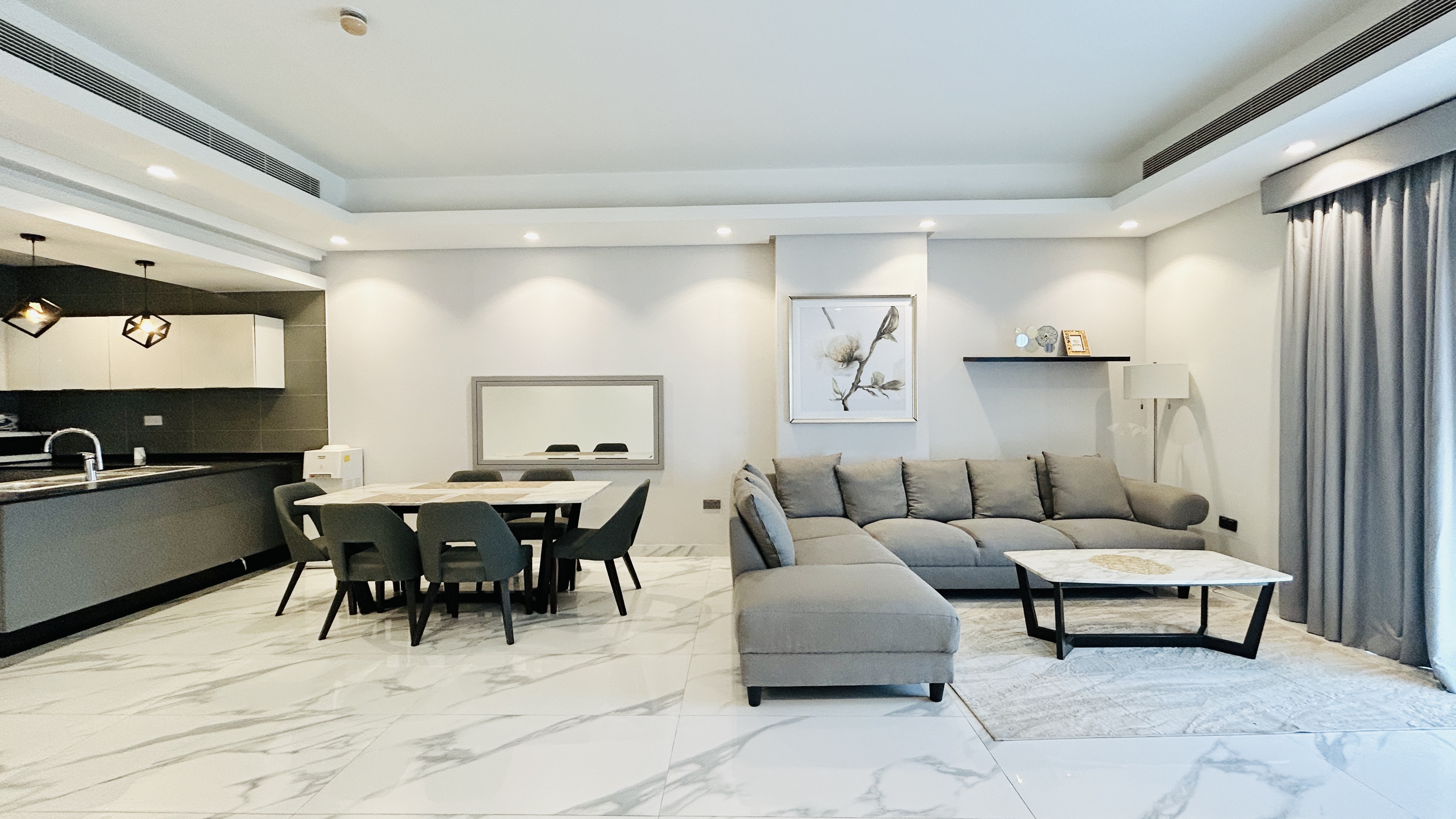 MODERN | SPACIOUS | SEA VIEW | GREAT AMENITIES