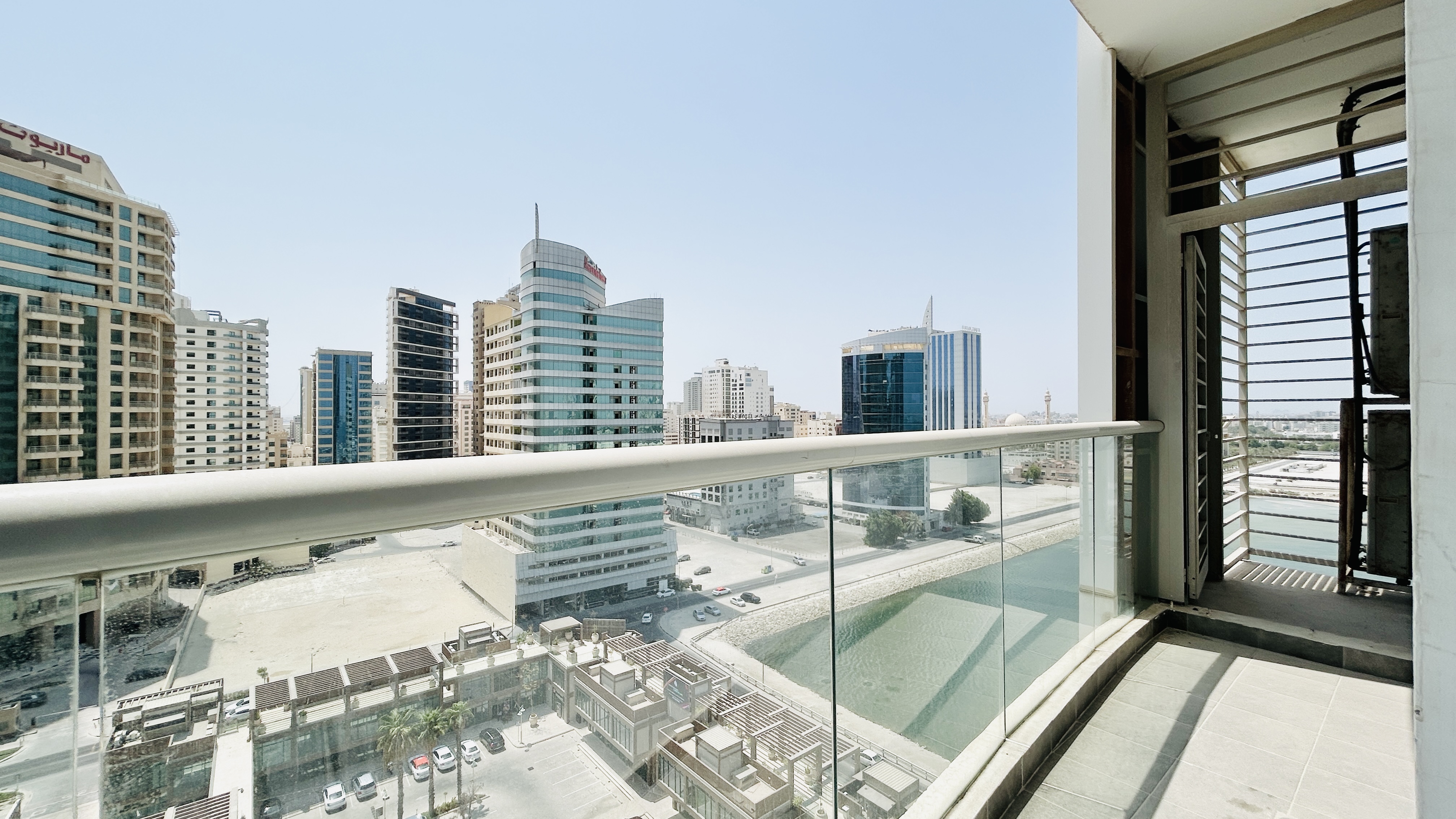 MODERN | SPACIOUS | SEA VIEW | GREAT AMENITIES