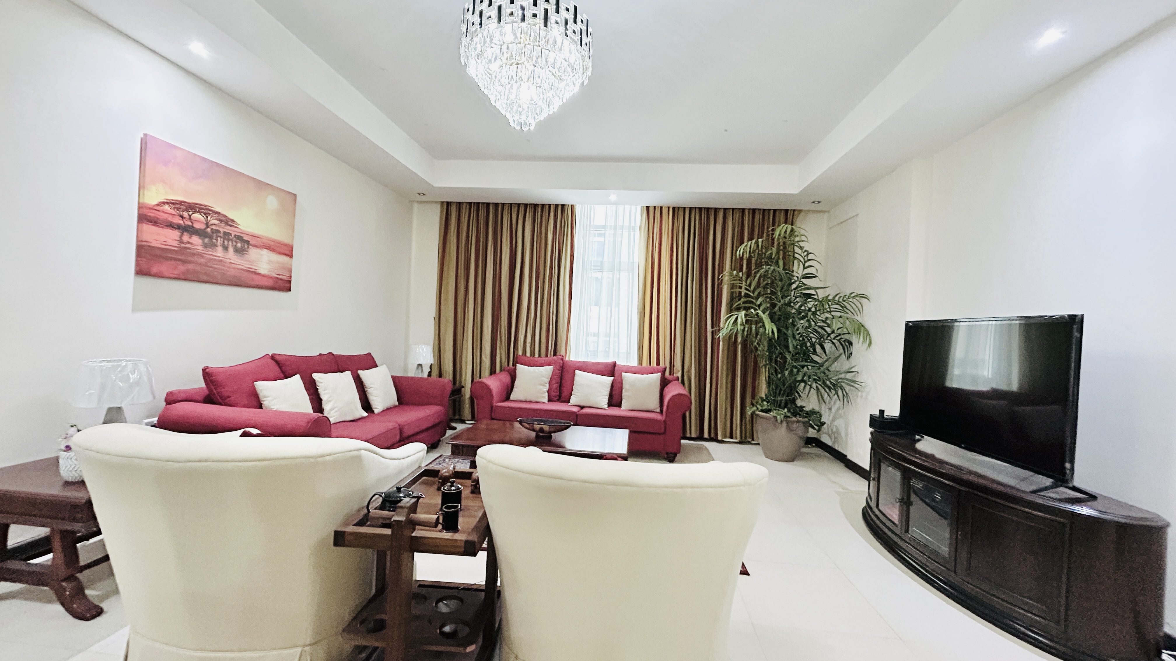 MODERN | SPACIOUS ROOMS | GREAT AMENITIES