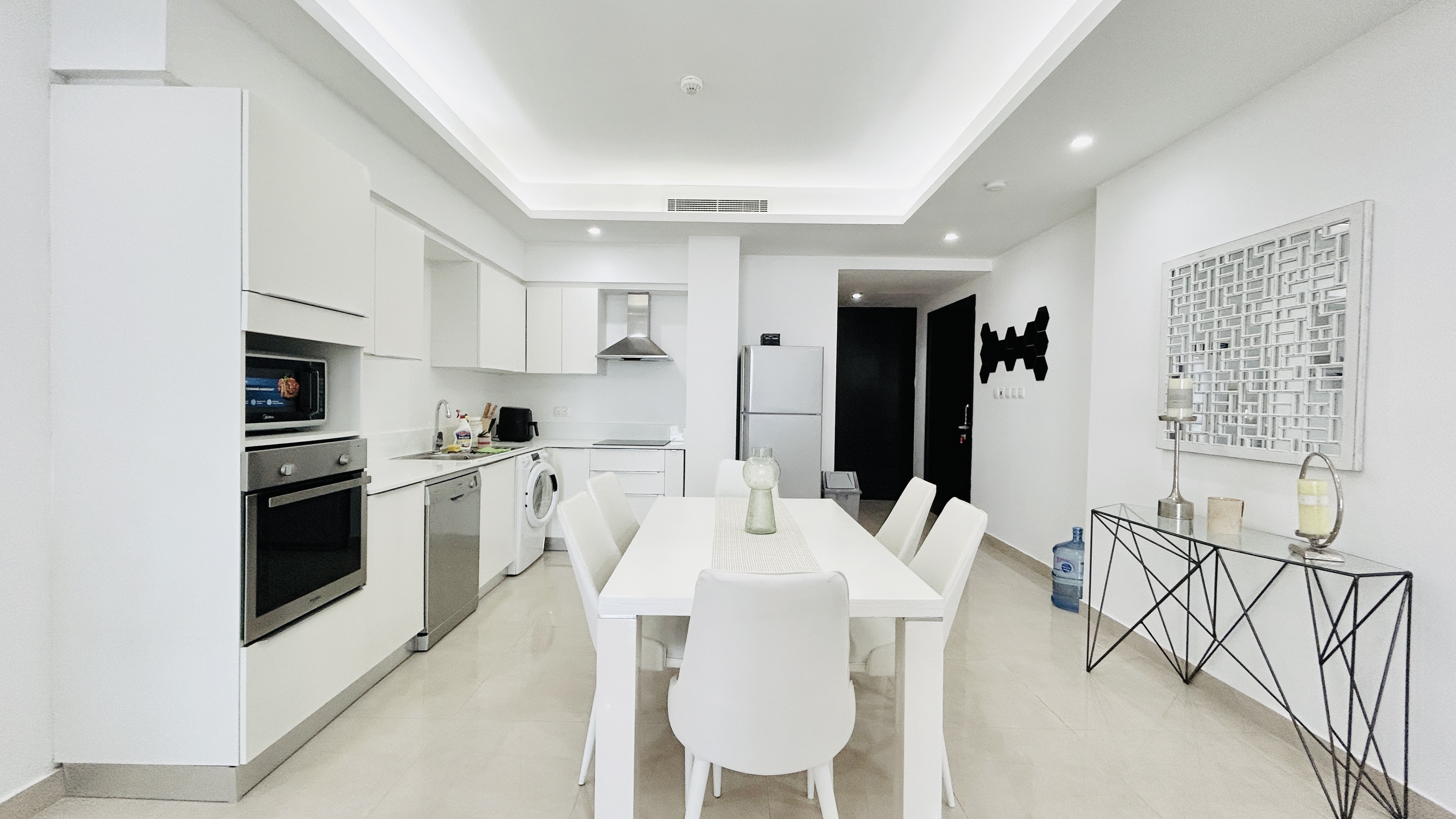SPACIOUS ROOMS | LUXURY | FULL SEA VIEW | AMENITIES