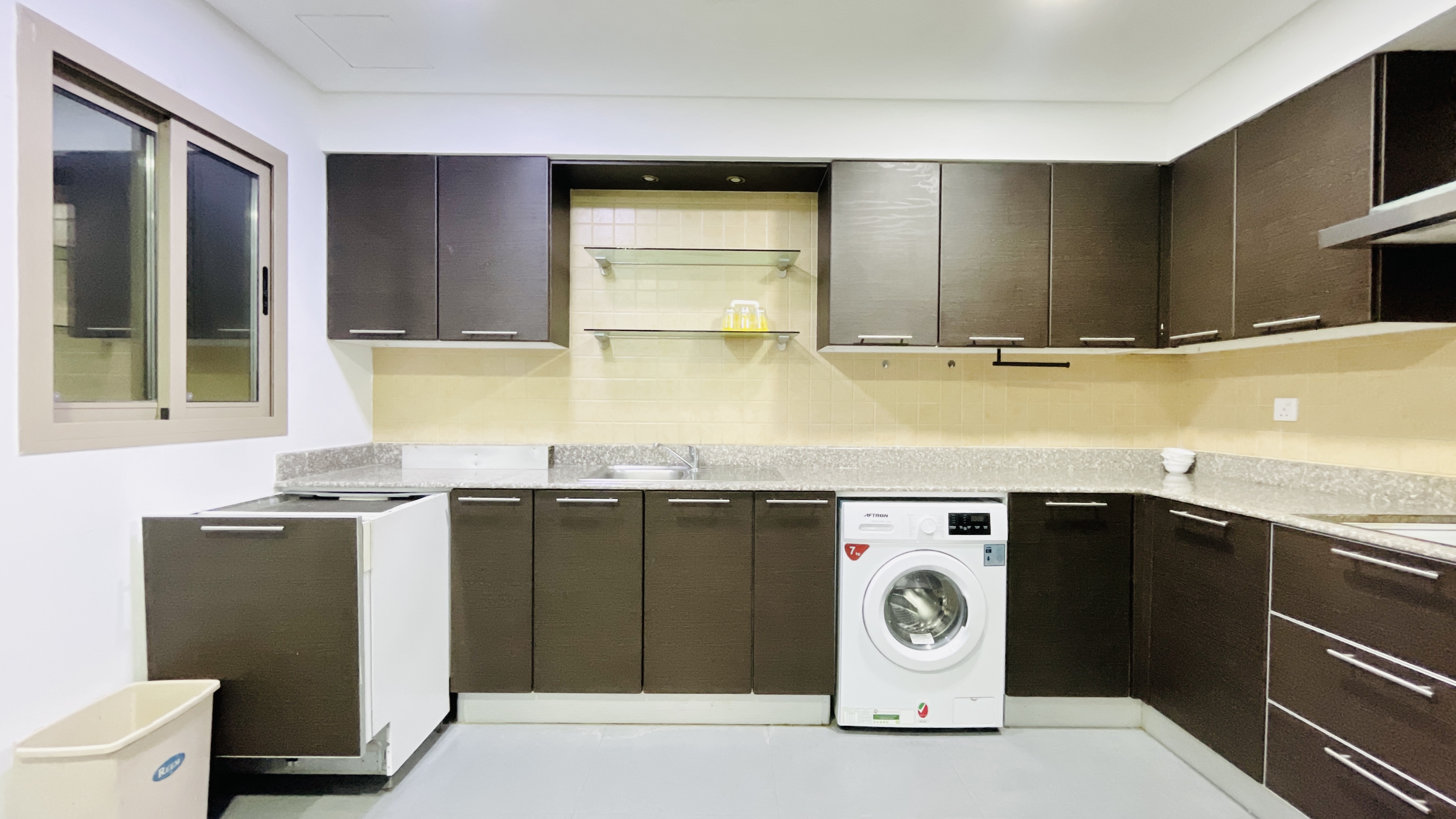 SPACIOUS ROOMS | CITY VIEW | GREAT FACILITIES