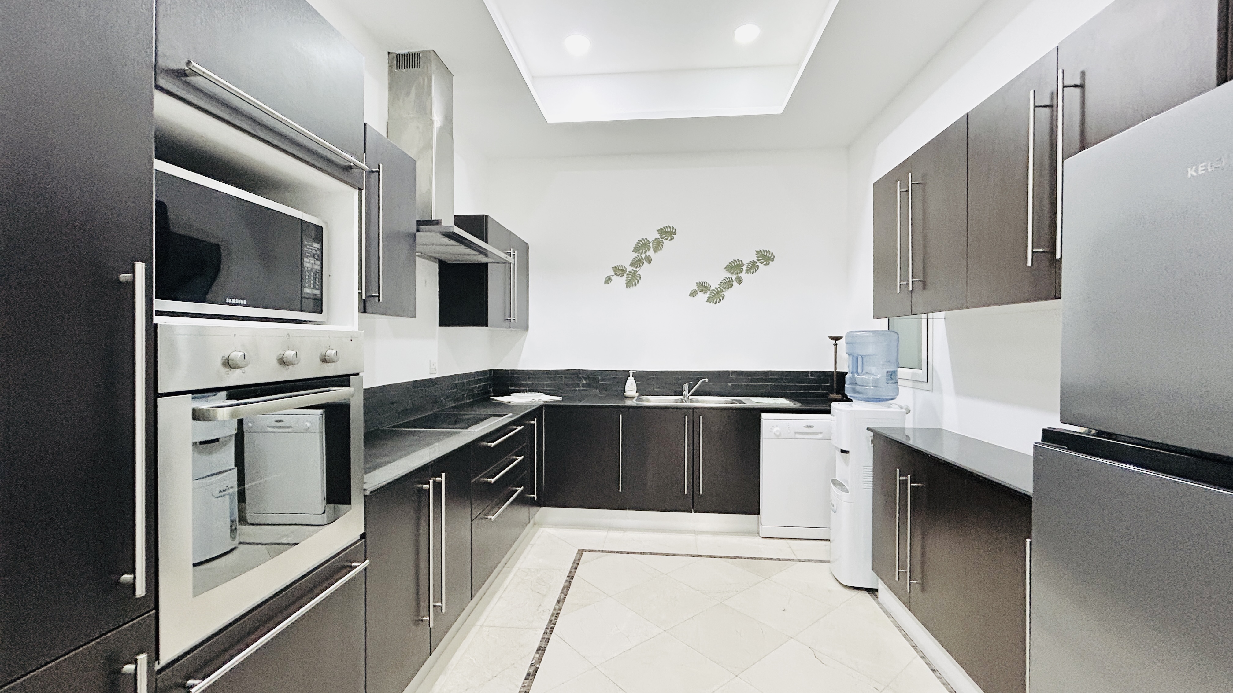 DUPLEX | MODERN | SPACIOUS ROOMS | AMENITIES