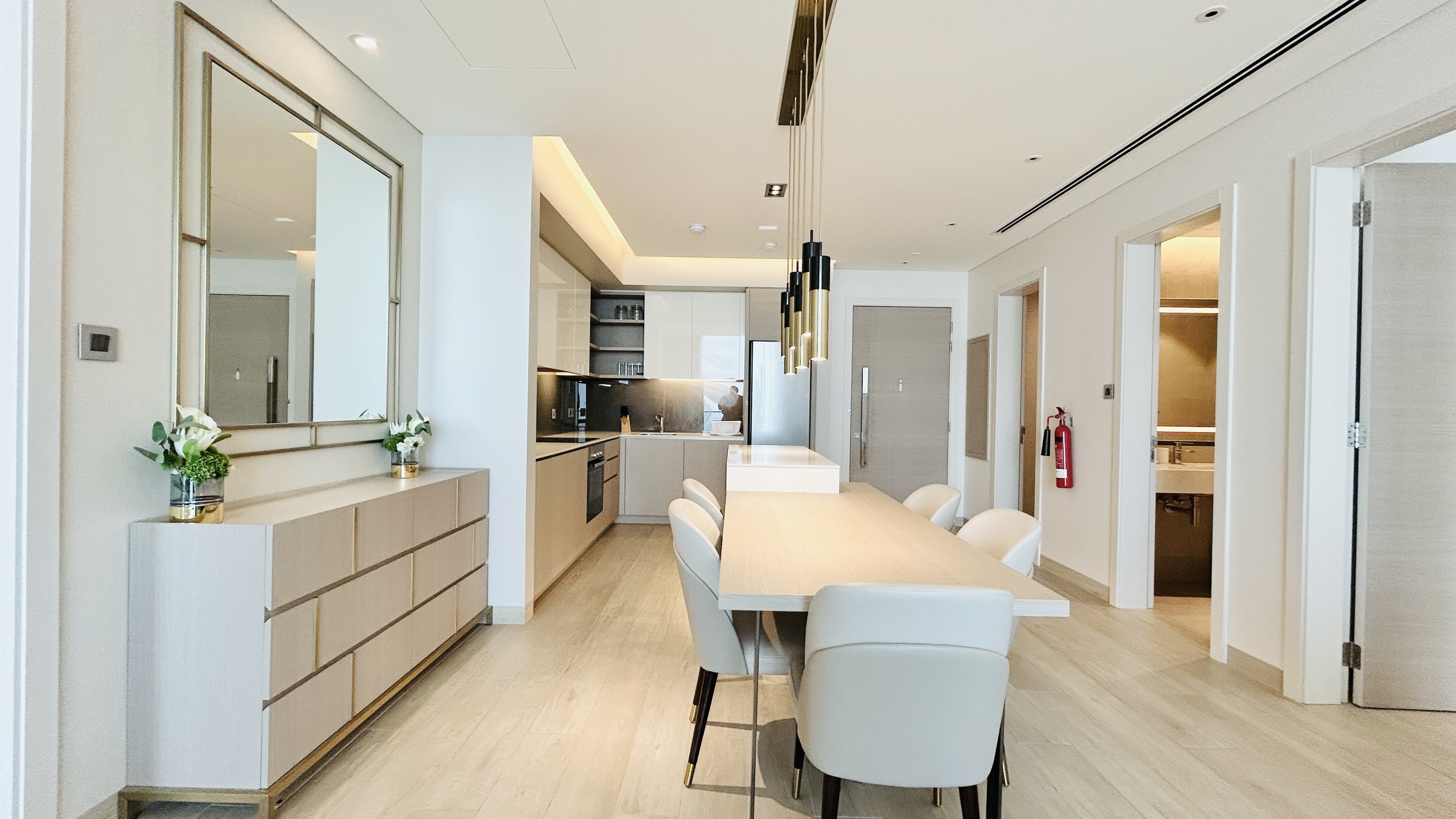 LUXURY | SEA VIEW | BALCONY | SPACIOUS ROOMS