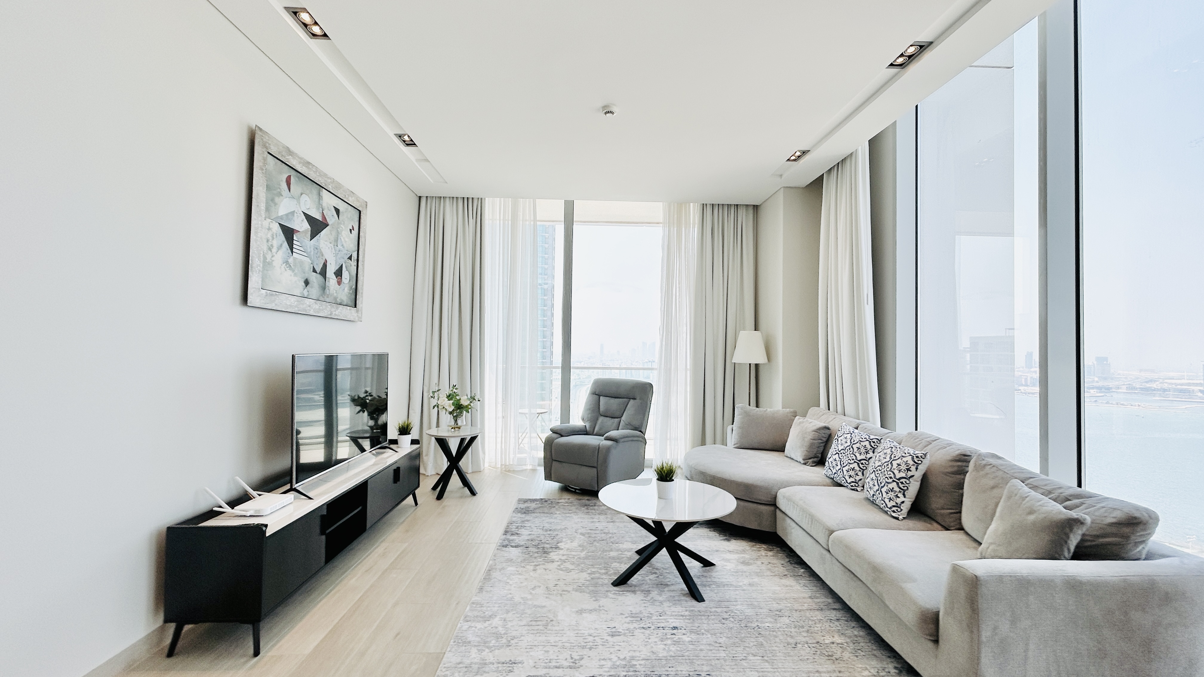 GREAT AMENITIES | LUXURY | SPACIOUS ROOM | SEA VIEW 