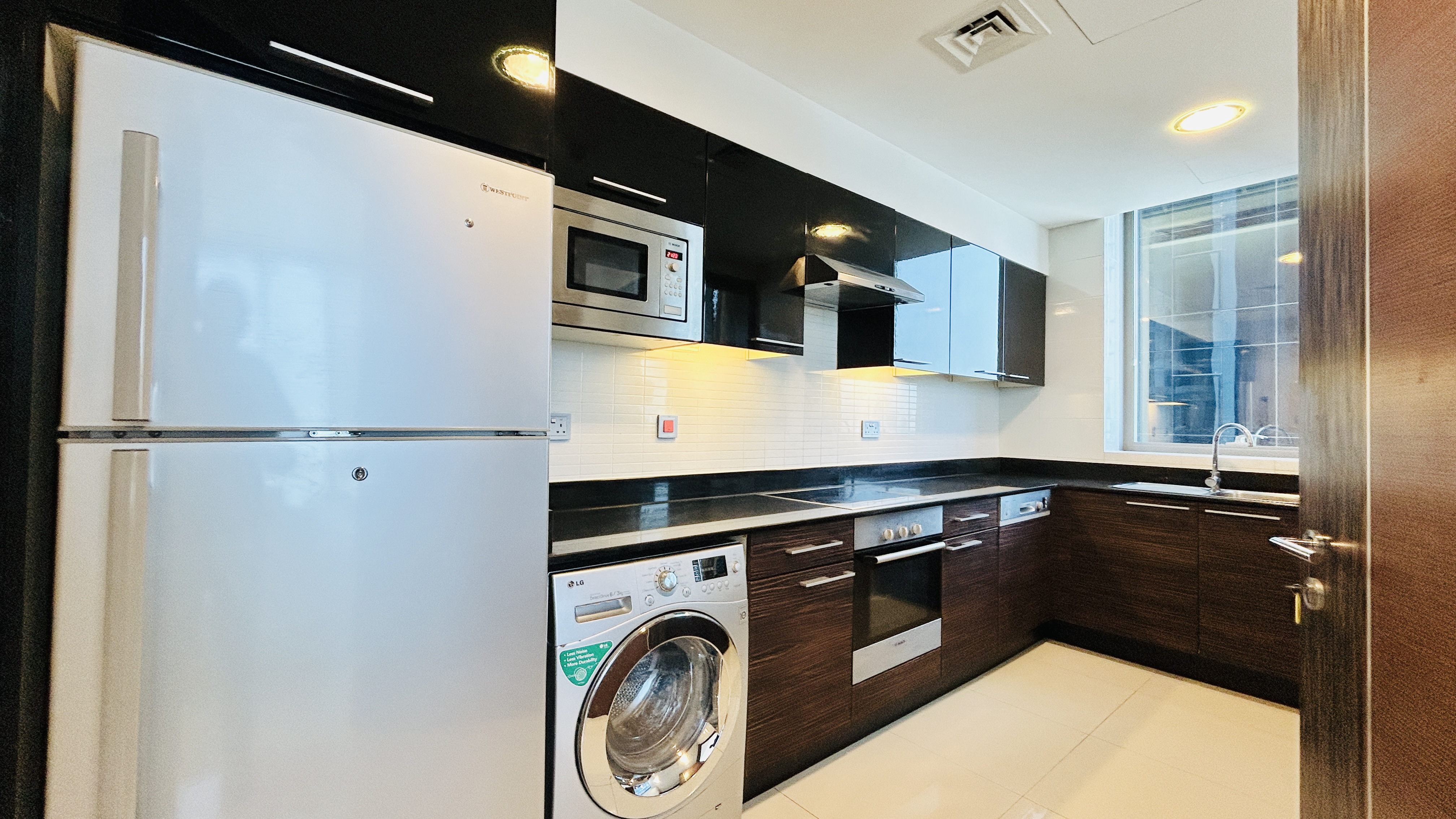MODERN | SEA VIEW | BRIGHT LIGHT | HIGH-END AMENITIES