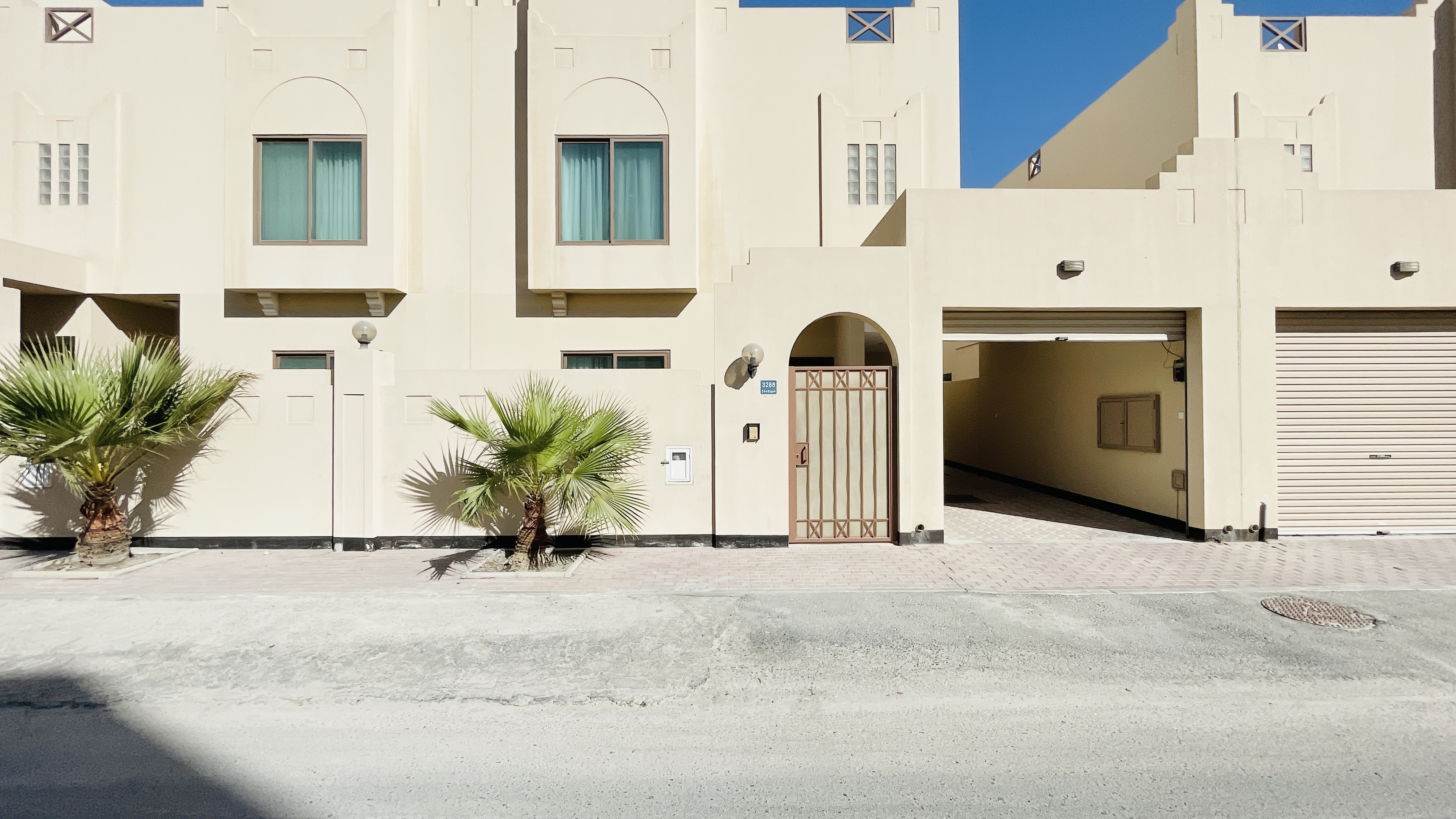 PRIVATE POOL | BIG TERRACE | SPACIOUS ROOMS | GARAGE