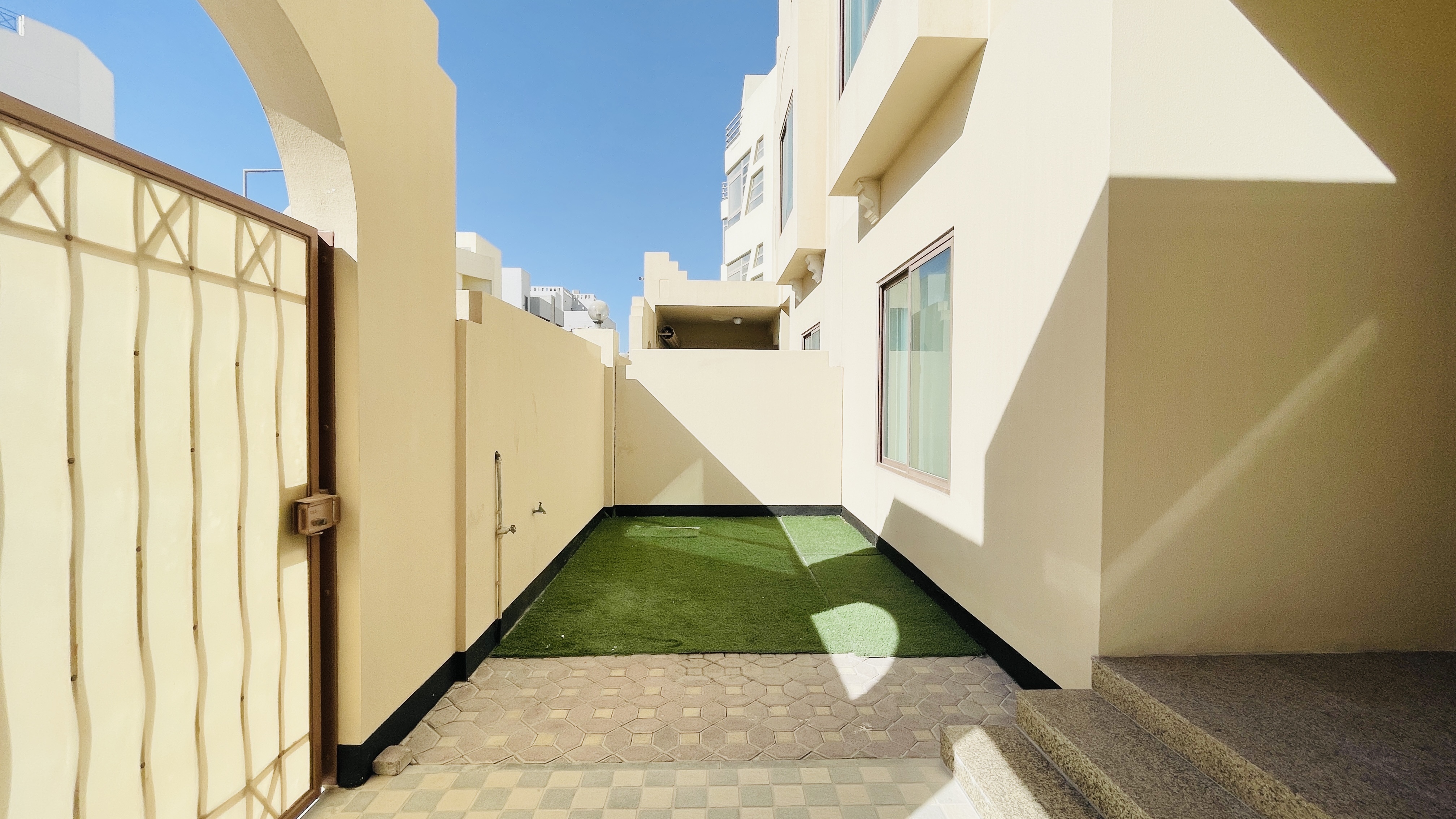 PRIVATE POOL | BIG TERRACE | SPACIOUS ROOMS | GARAGE
