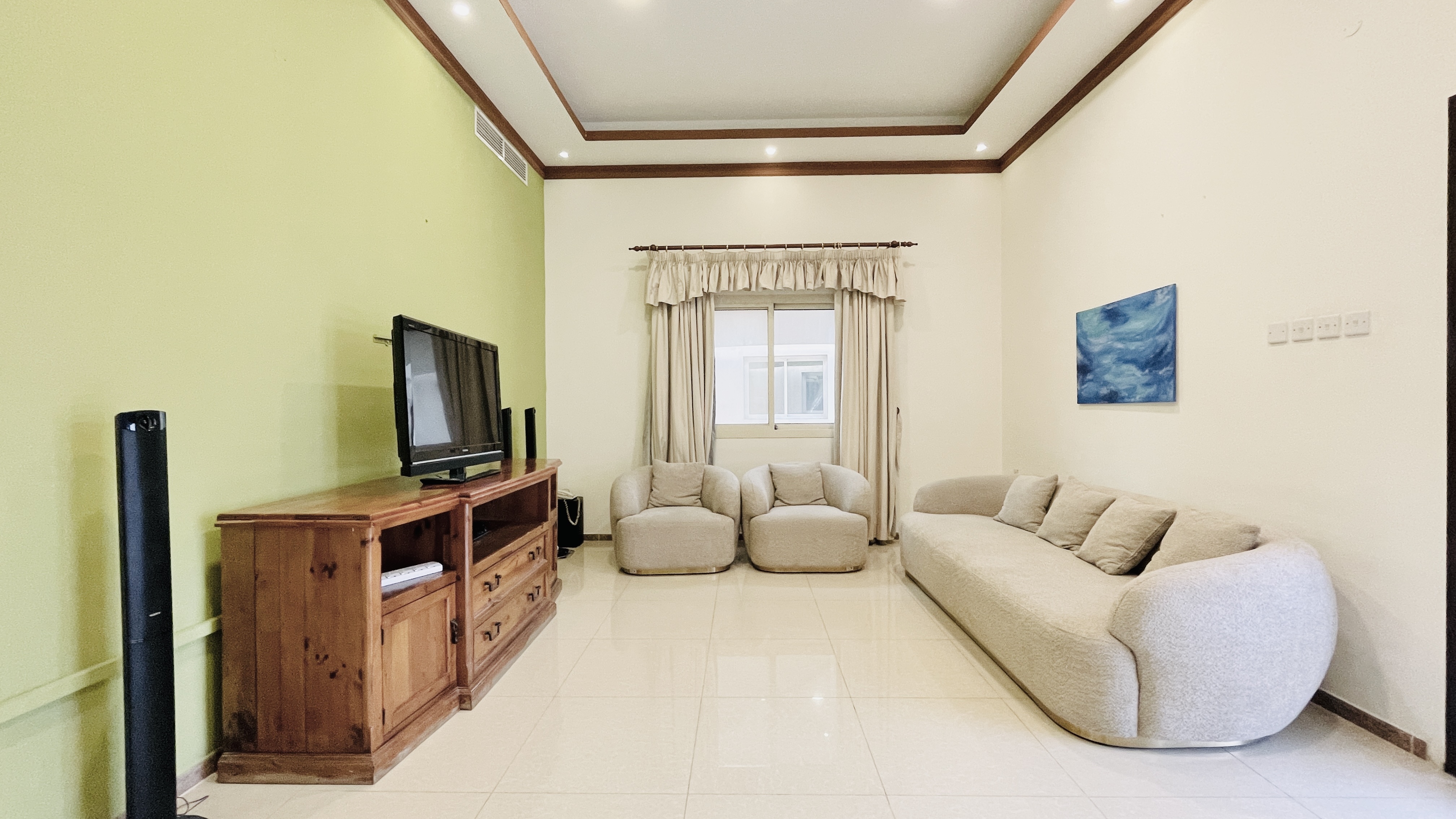 BALCONY | SPACIOUS ROOMS | FACILITIES | INCLUSIVE EWA