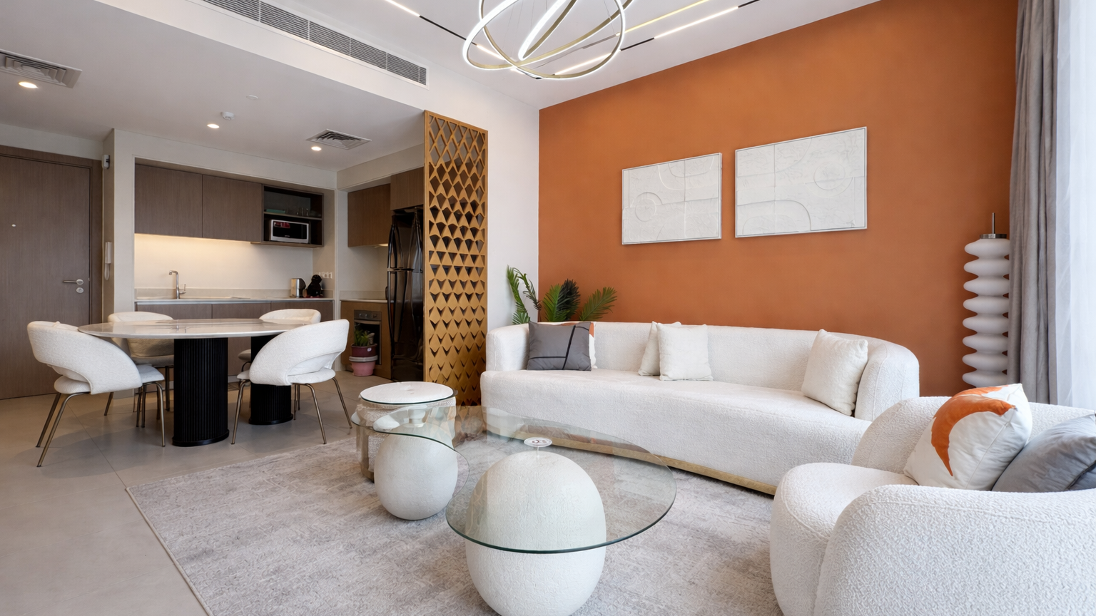Modern 2 Bedrooms with Balcony | Beach Access | Pool View