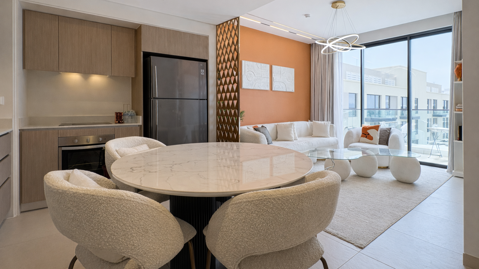 Modern 2 Bedrooms with Balcony | Beach Access | Pool View
