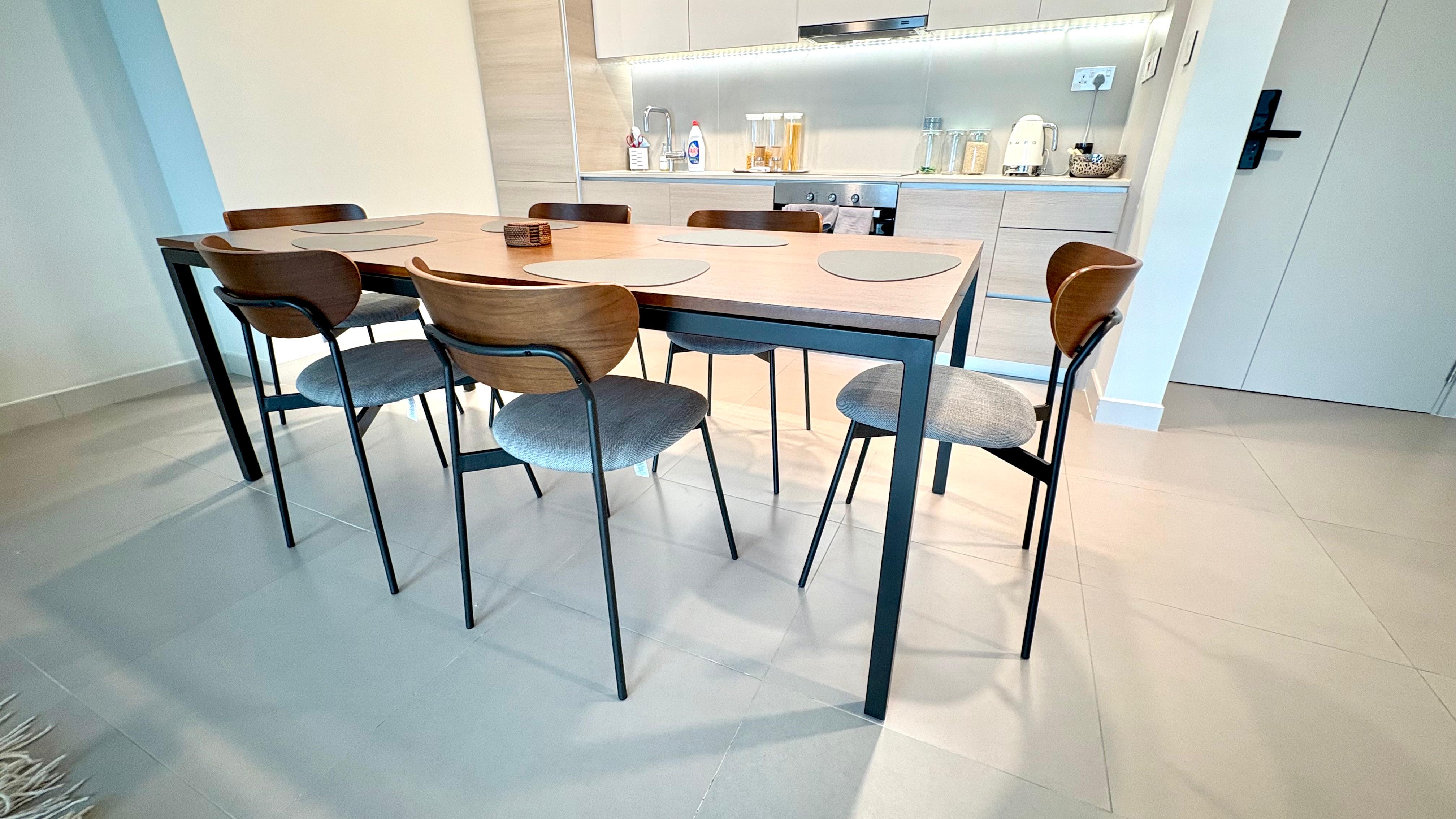 Stylish 2BR Apartment | EWA + Internet Included 