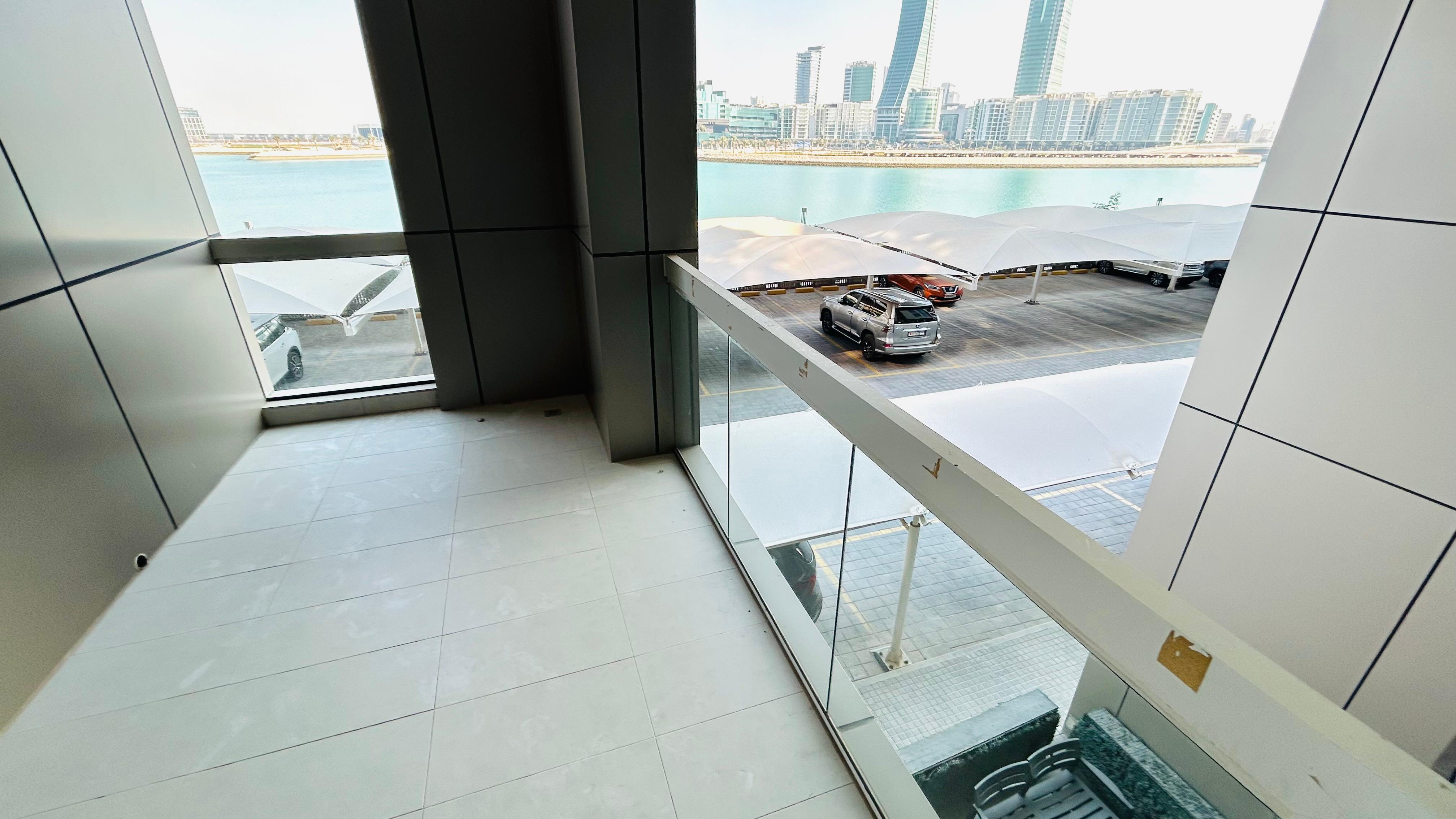 Duplex Three bedroom in Reef Island for lease 