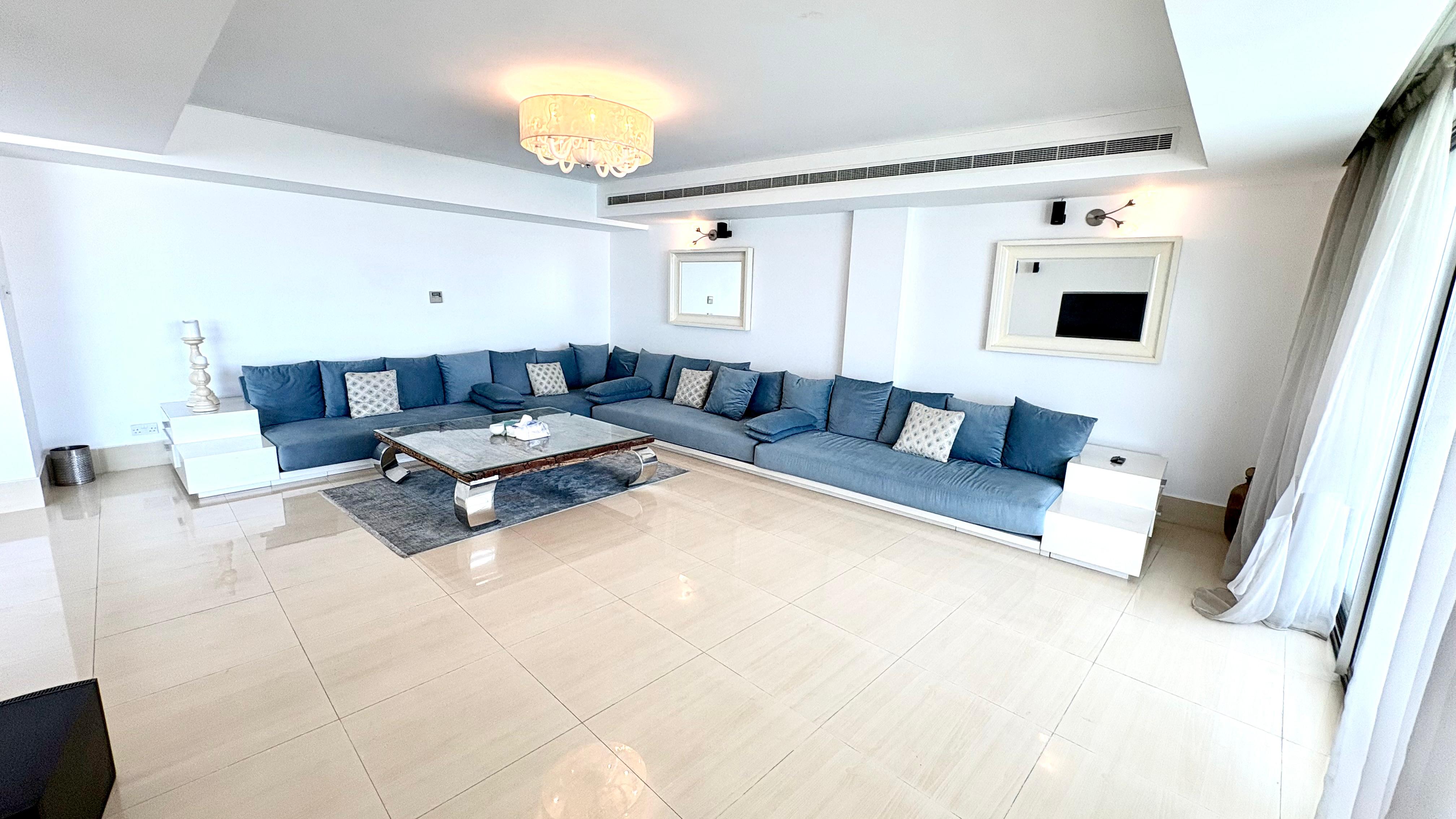 Exclusive Penthouse with Sea View | Luxury Living