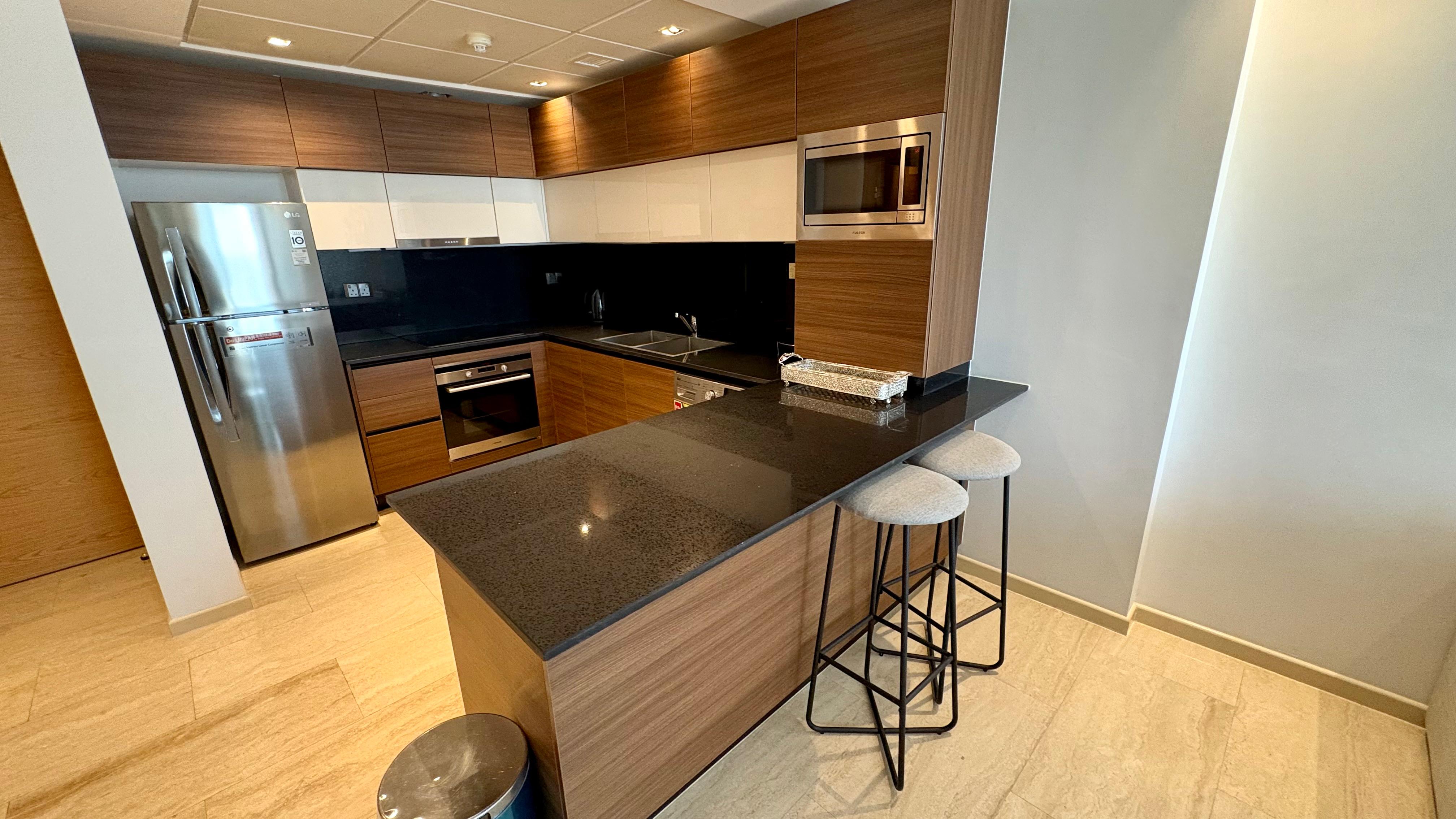 Modern apartment with large terrace 