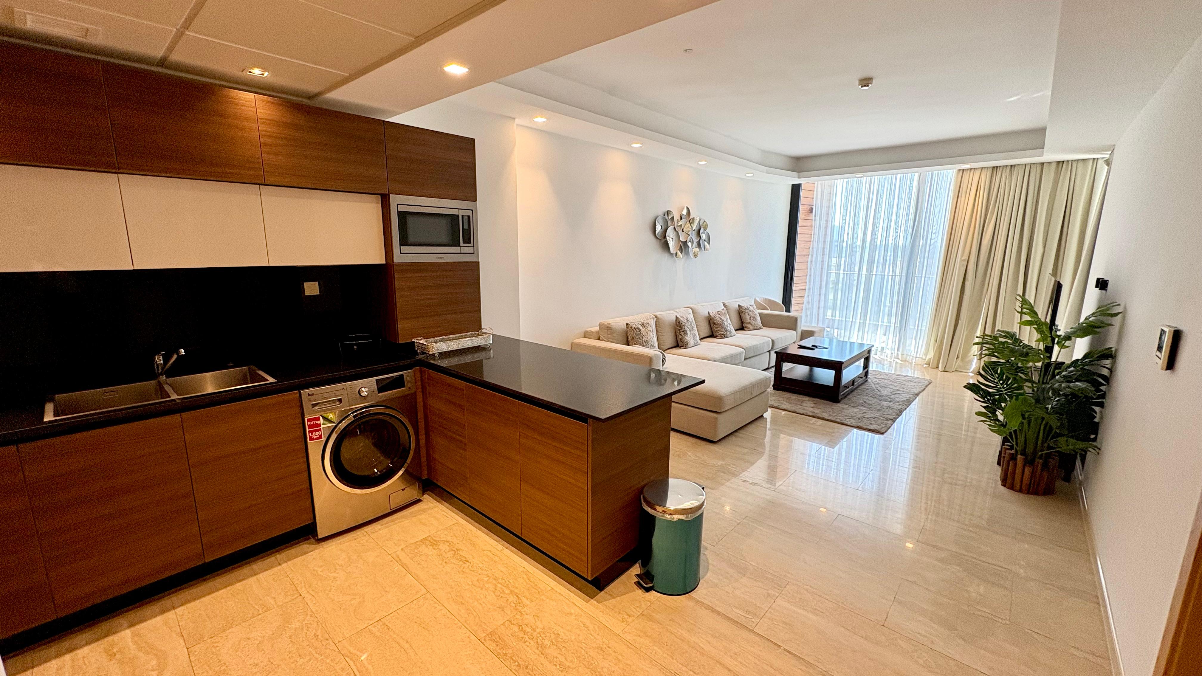 Modern apartment with large terrace 