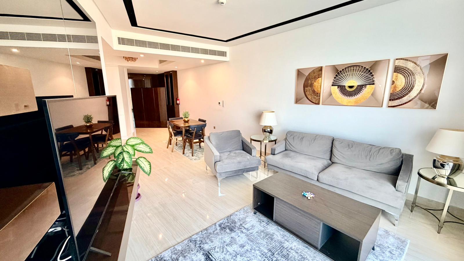 Luxury Apartment For Sale/Rent 