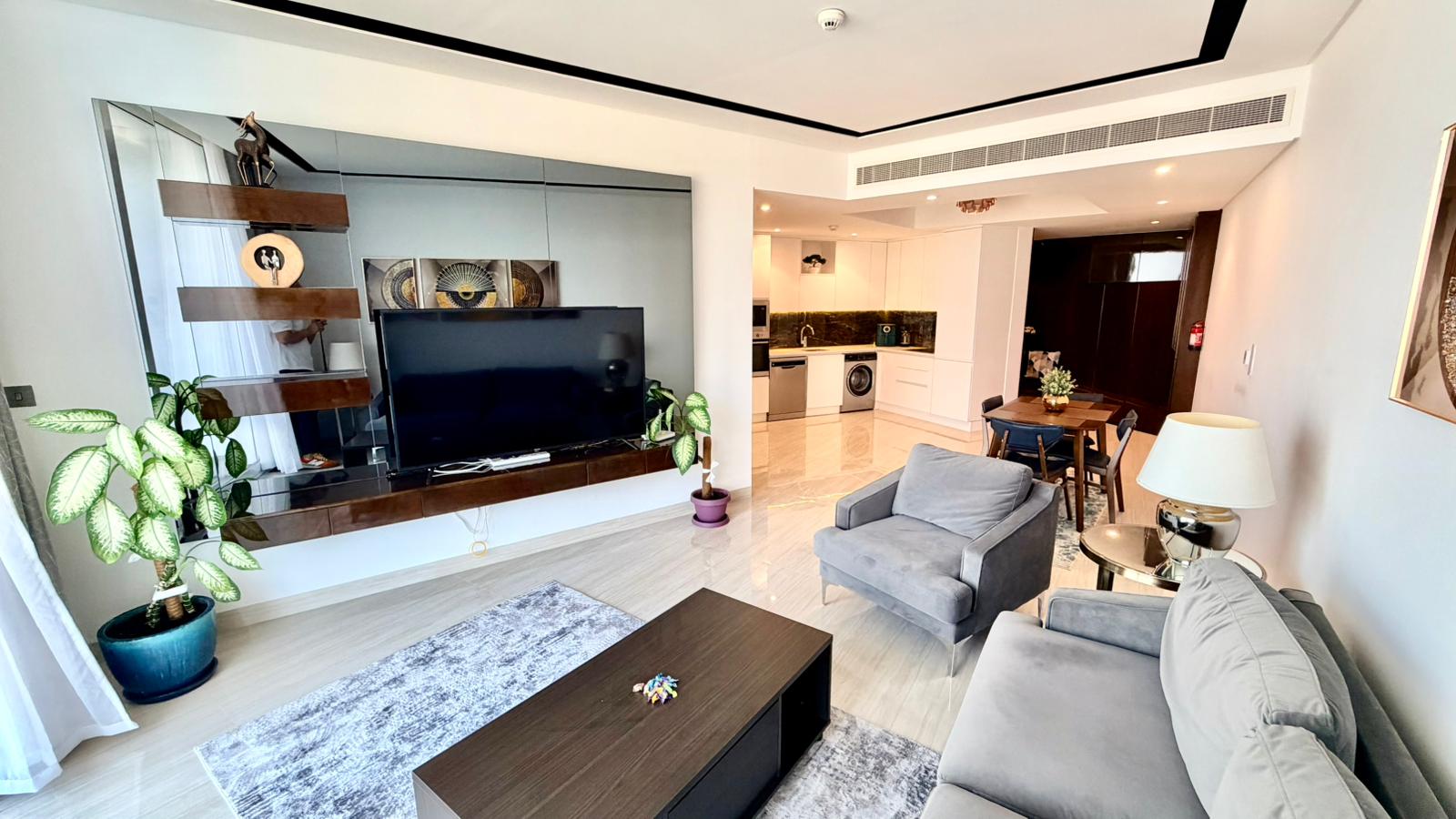 Luxury 2 Bedroom | Prime Location 