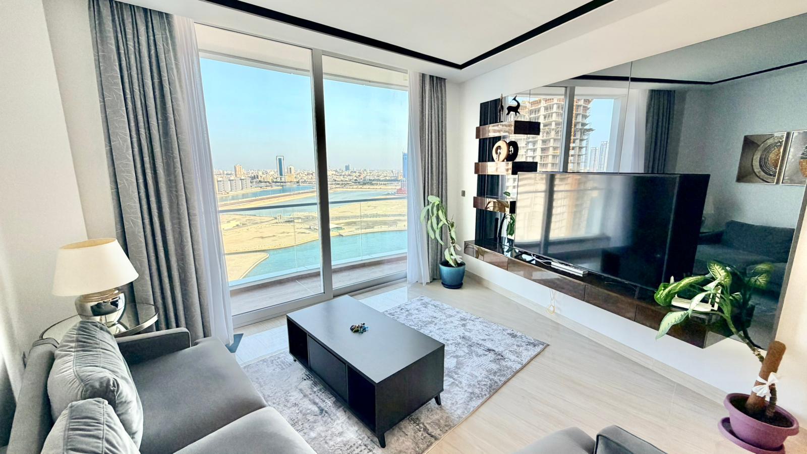 Marina View | Luxury 2 Bedrooms | Full Amenities