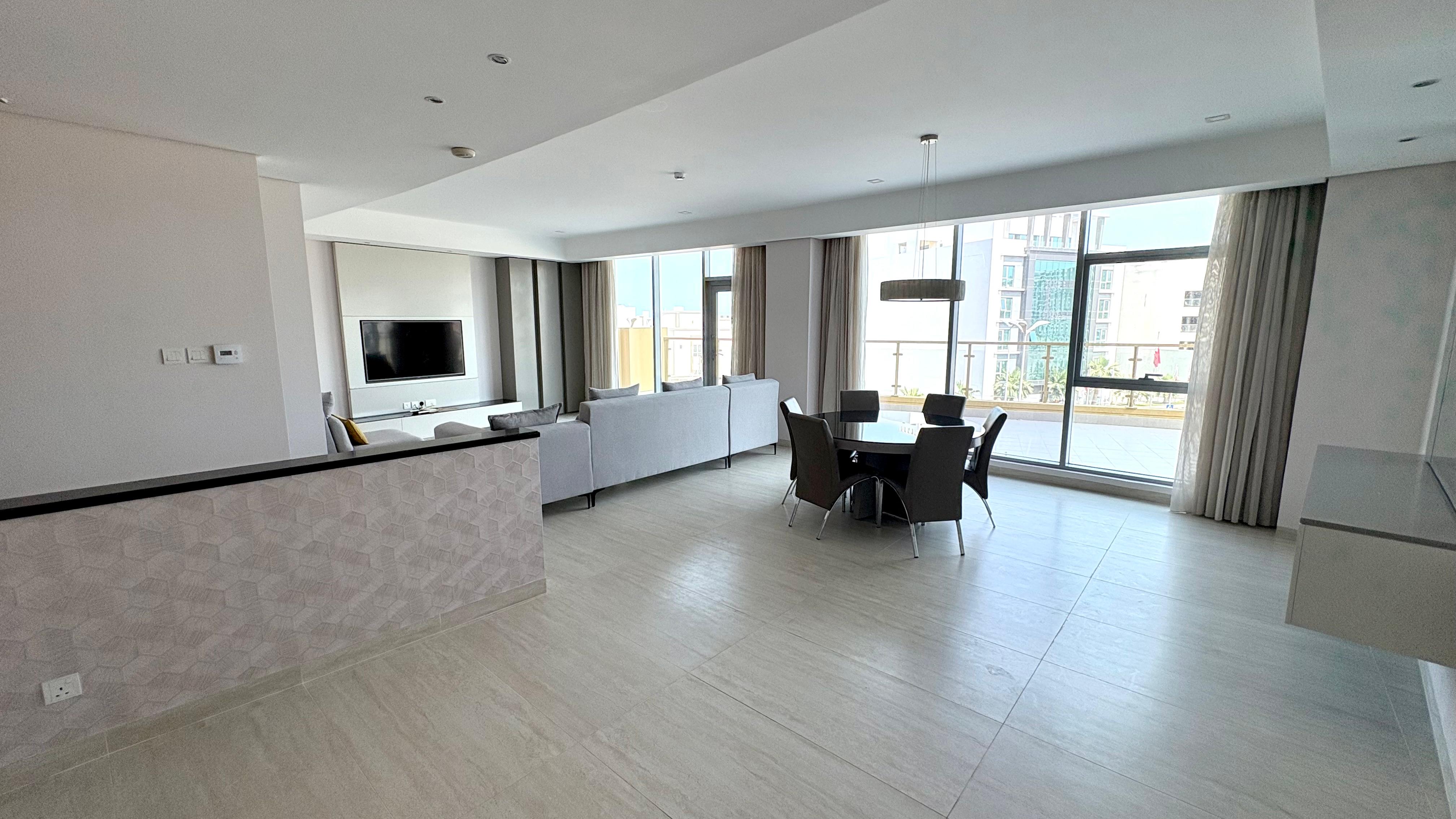 Spacious apartment with huge balcony 