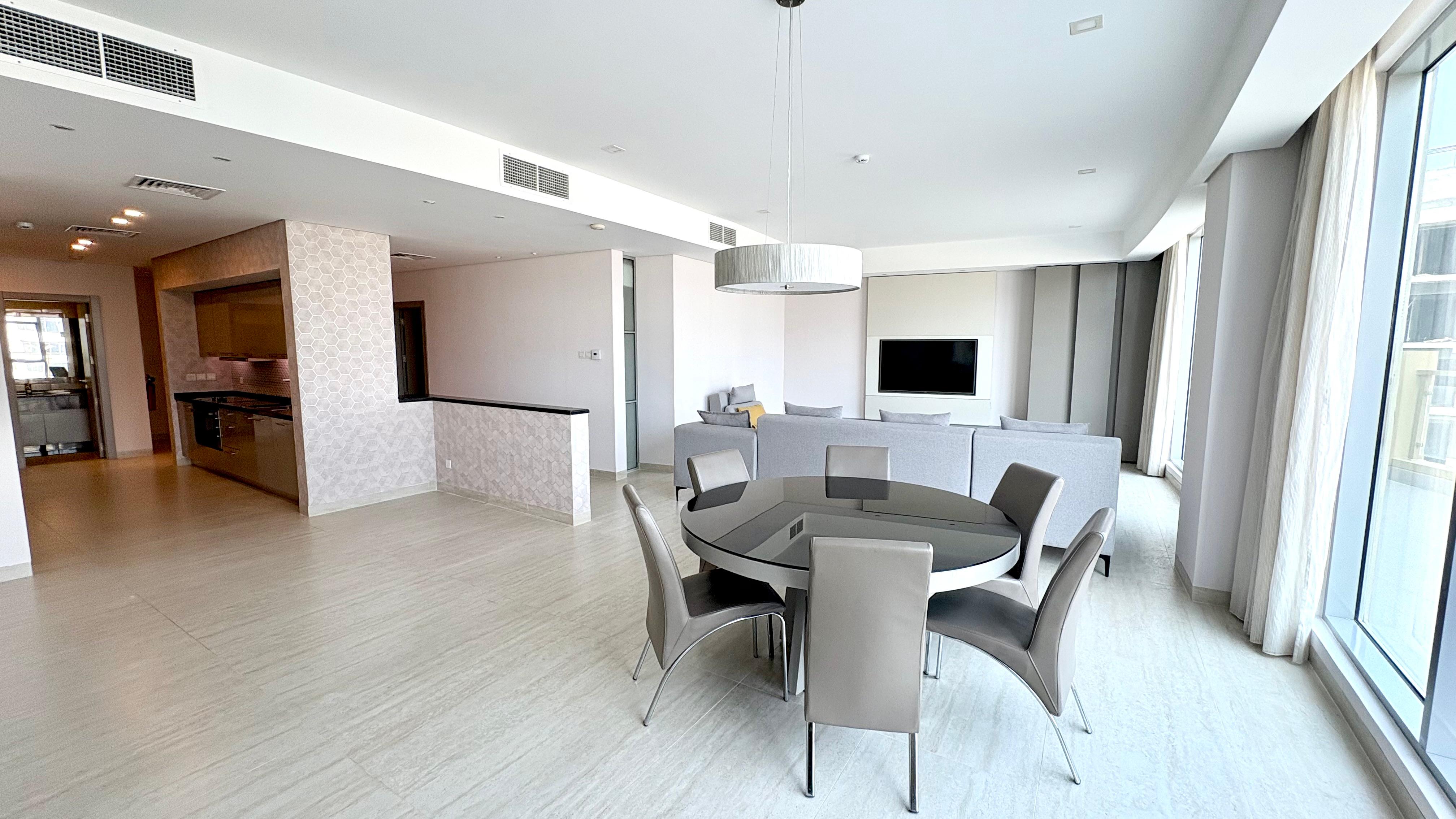 Spacious apartment with huge balcony 