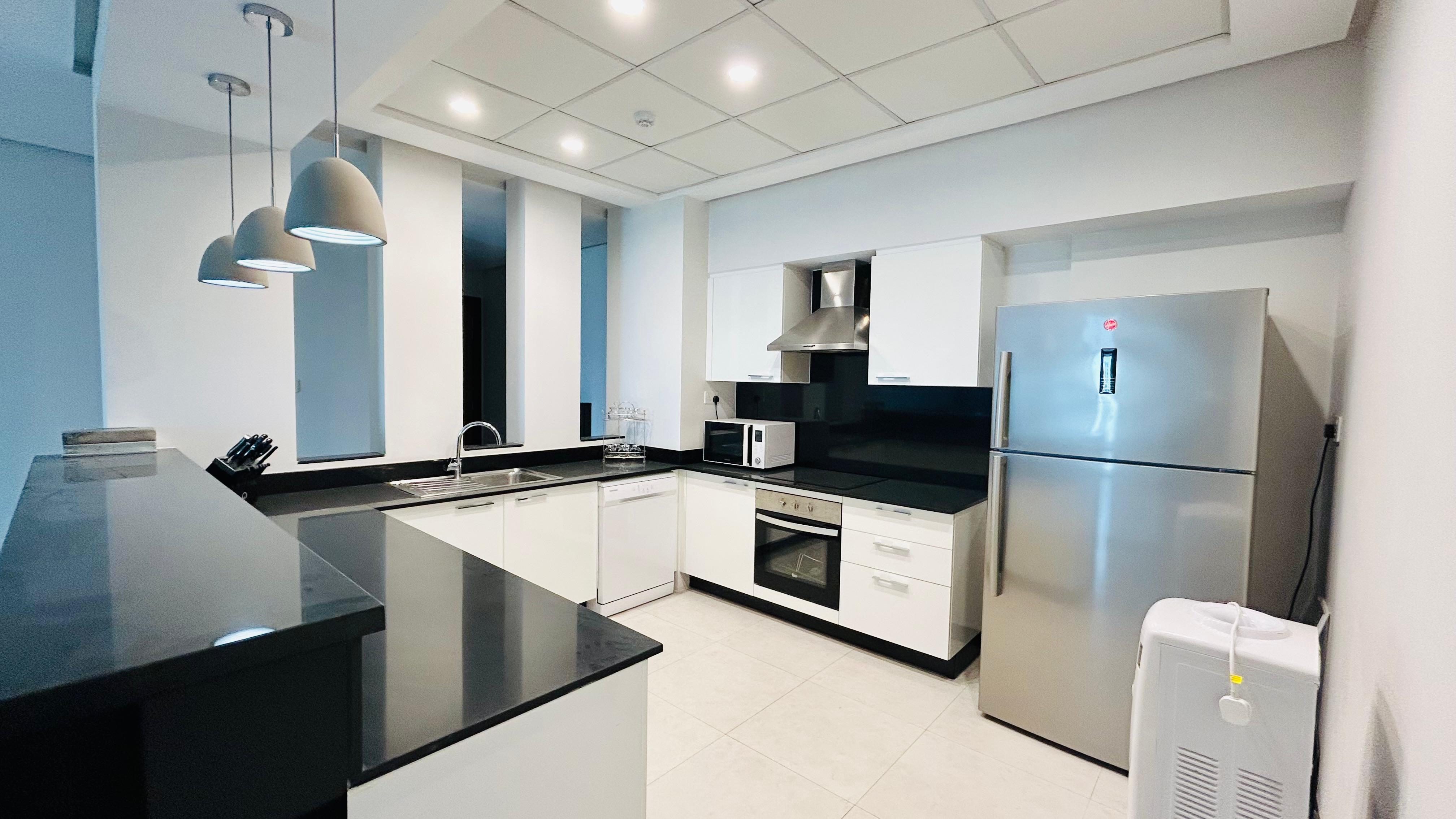 Sea view Three bedroom apartment in Reef-Island.