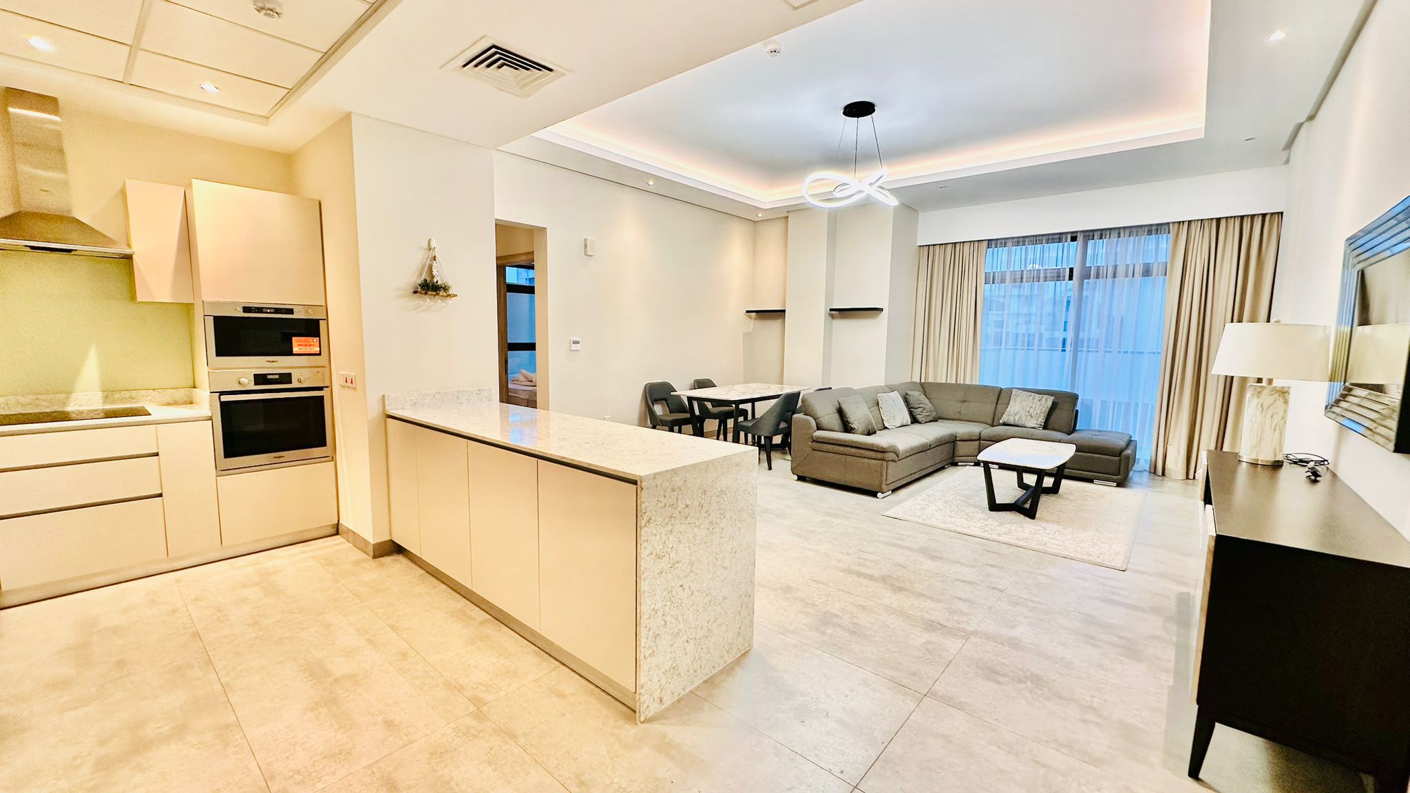 Spacious 2 Bedroom Apartment | Balcony | Pool & Gym